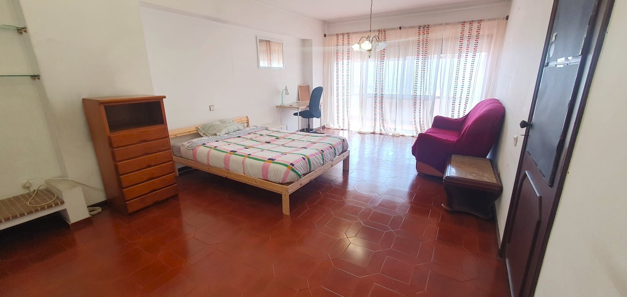 Chambre privée à louer pour 500 €/mois à Guimarães, Rua Teixeira de Pascoais