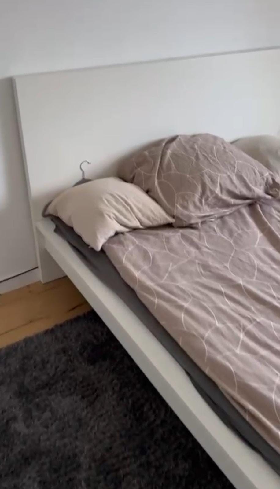 Single room Düsseldorf, 1 bed, 18m² — photo 1