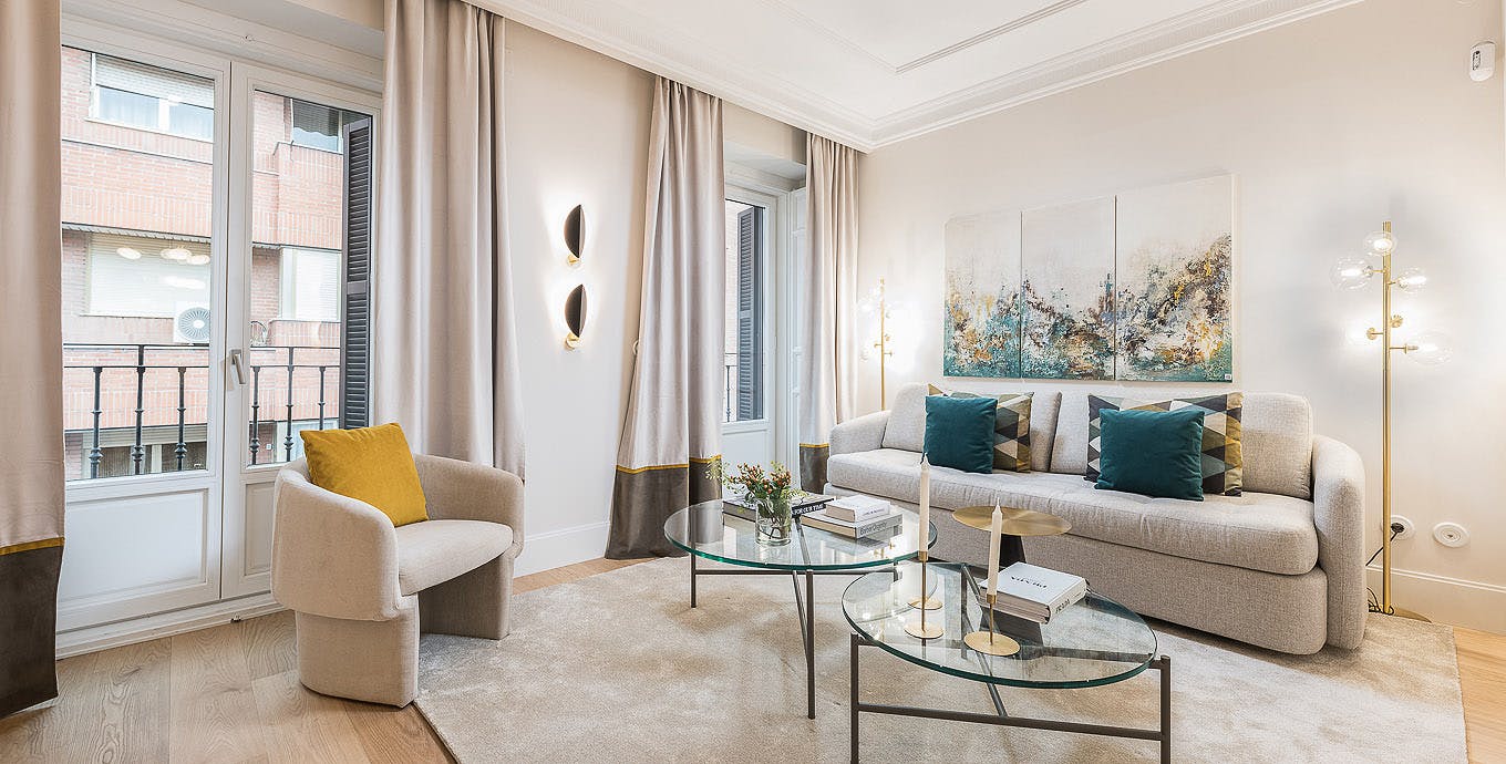 Apartment for rent for €5,713 per month in Madrid, Calle de Barceló