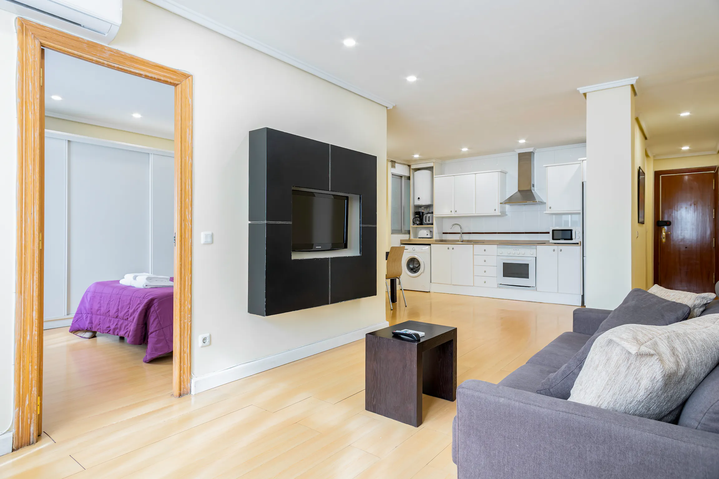 2-Bedroom Apartment in Avinguda de Peris i Valero, Valencia (1614829) ROOM 1