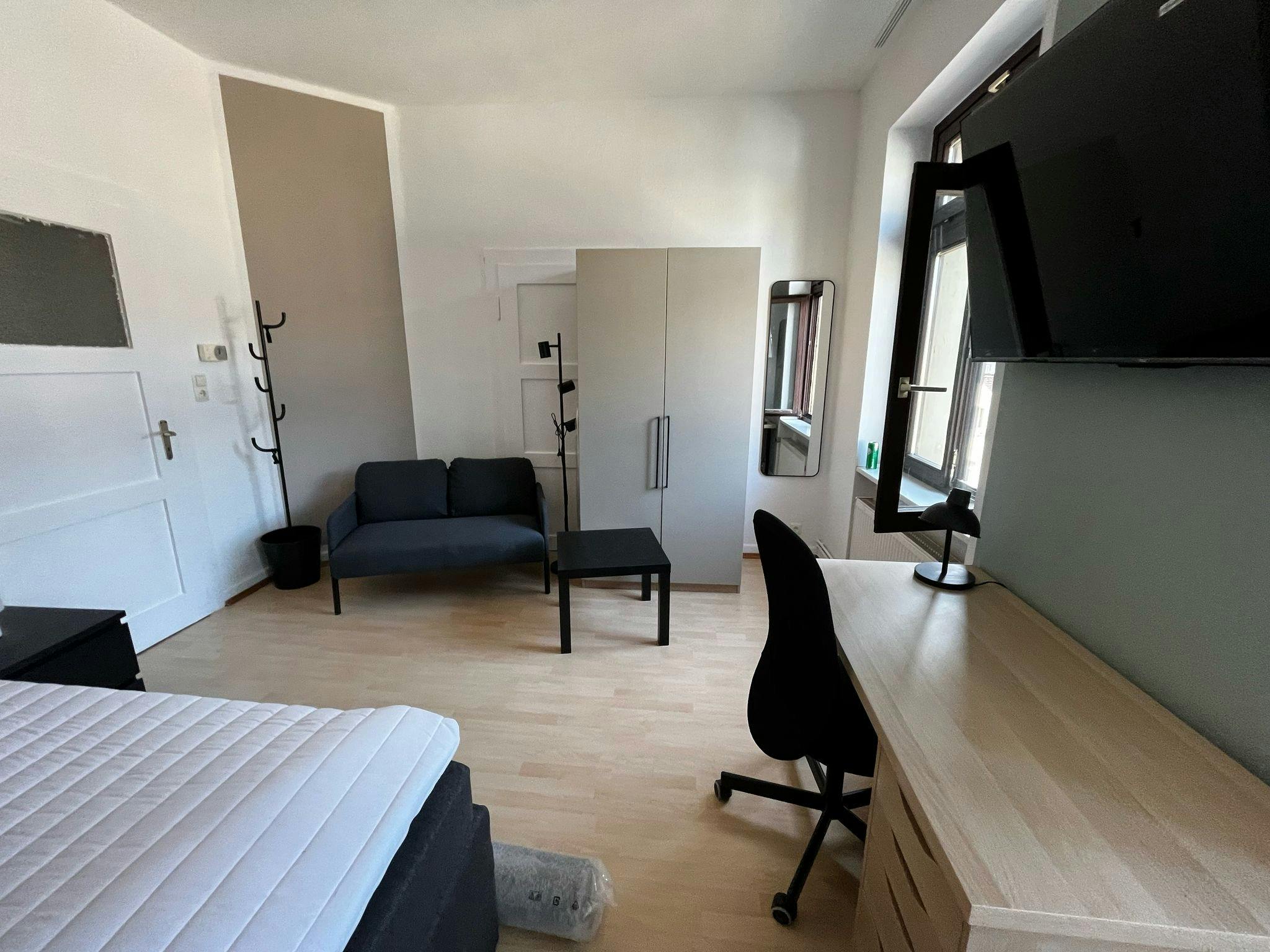 Single room Frankfurt Am Main, 1 bed, 17m² — photo 3