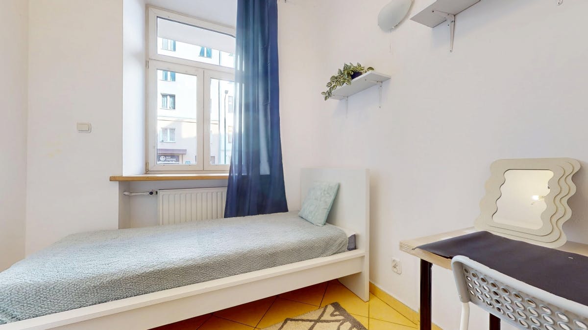 Kaliska, Warsaw preview