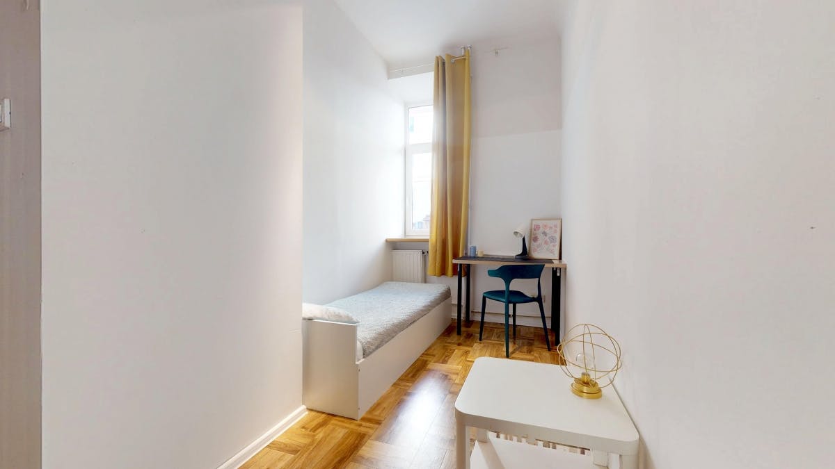 Kaliska, Warsaw preview