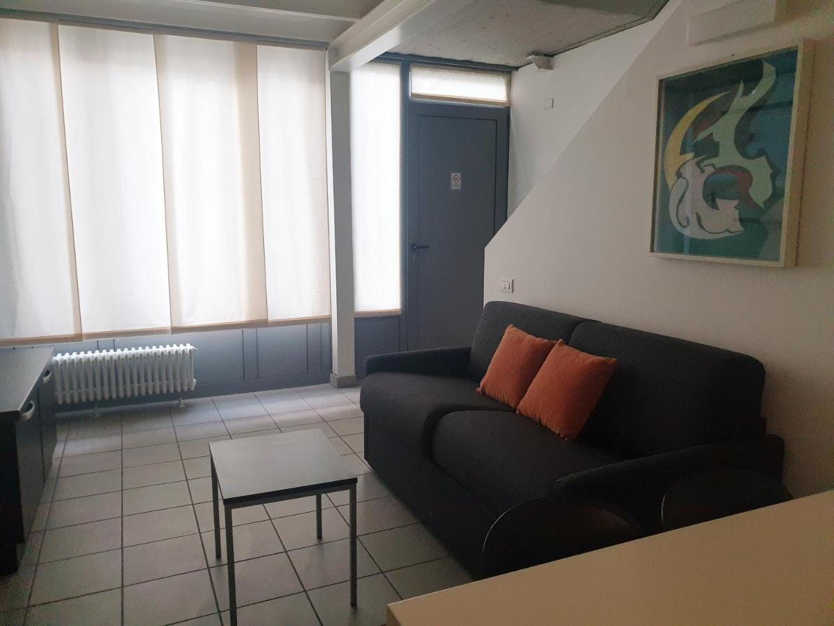 Apartment for rent for €1,700 per month in Lecco, Via Gorizia