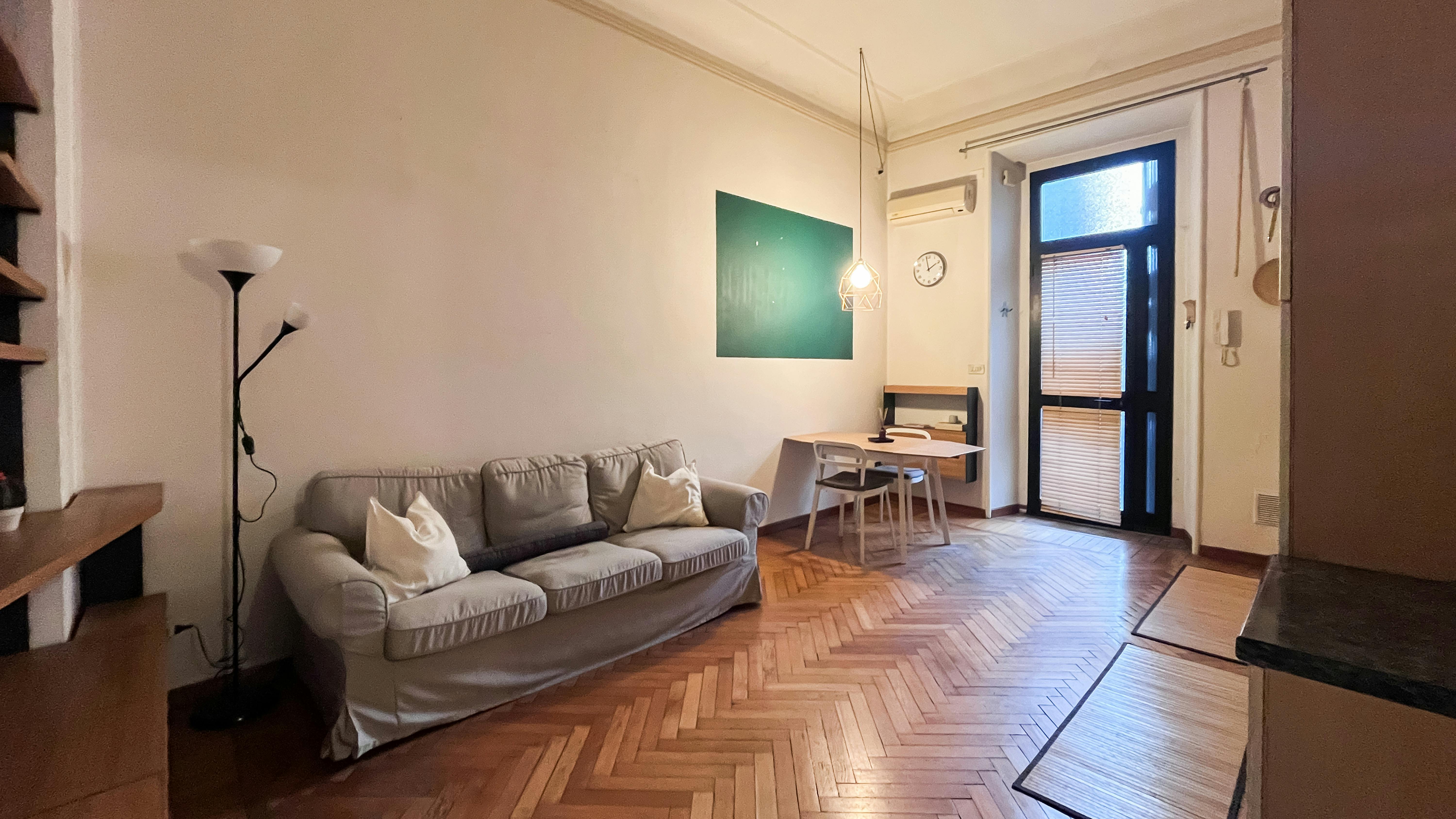 Apartamento para alugar por € 1.300 por mês em Milan, Via Pompeo Cambiasi