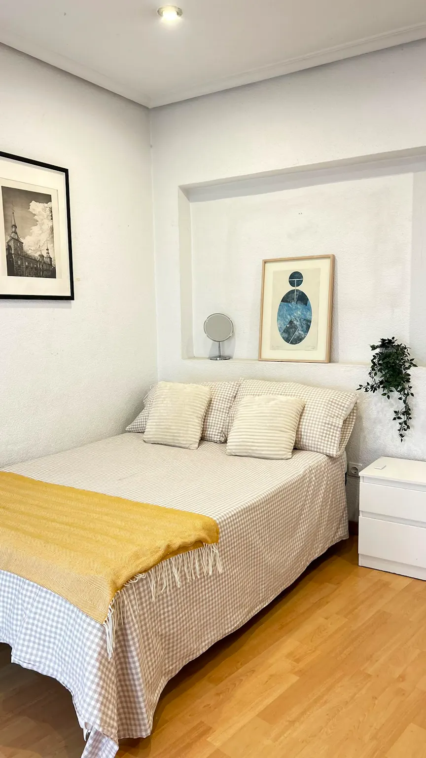 Calle de Evaristo San Miguel, Madrid preview