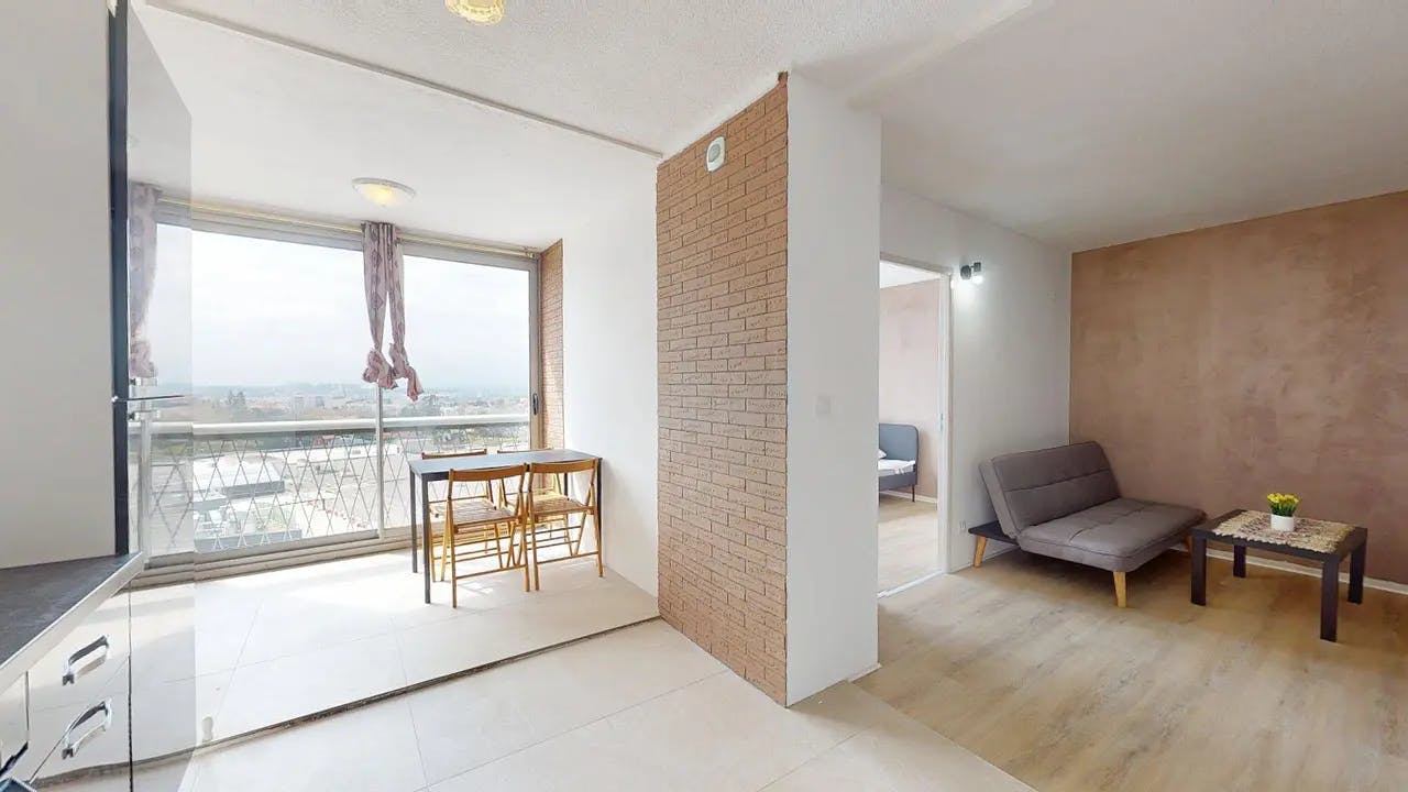 Rue Edouard Branly, Bron preview