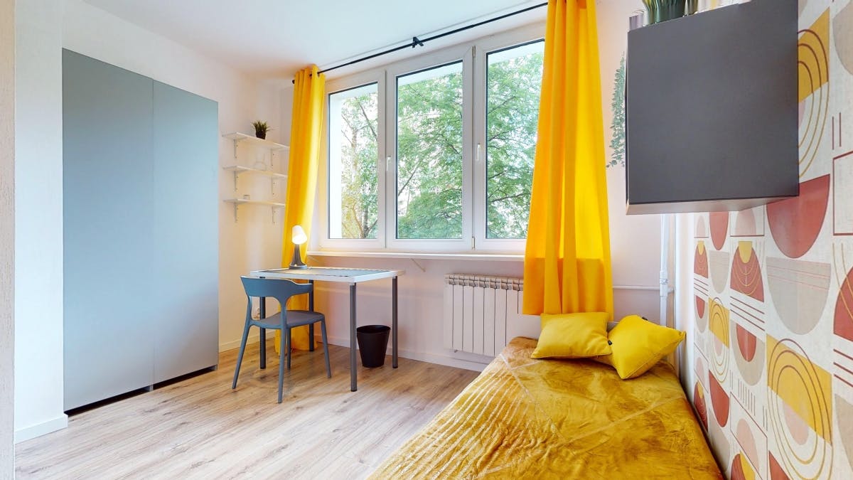 Mordechaja Anielewicza, Warsaw preview