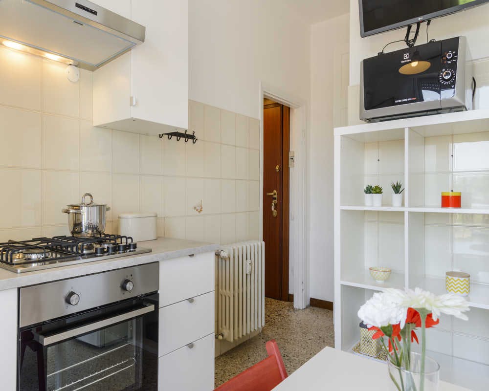 单间公寓 正在以 €1,245 的月租出租，其位于 Milan, Via Giuseppe Taccioli