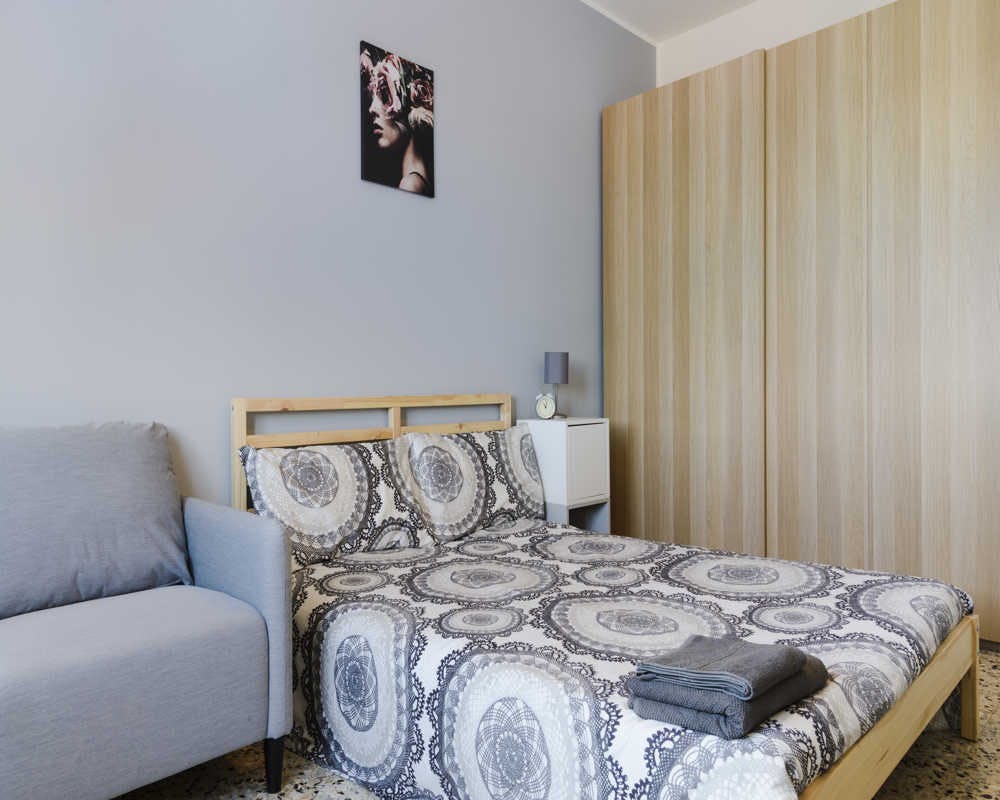 Studio for rent for €1,245 per month in Milan, Via Giuseppe Taccioli