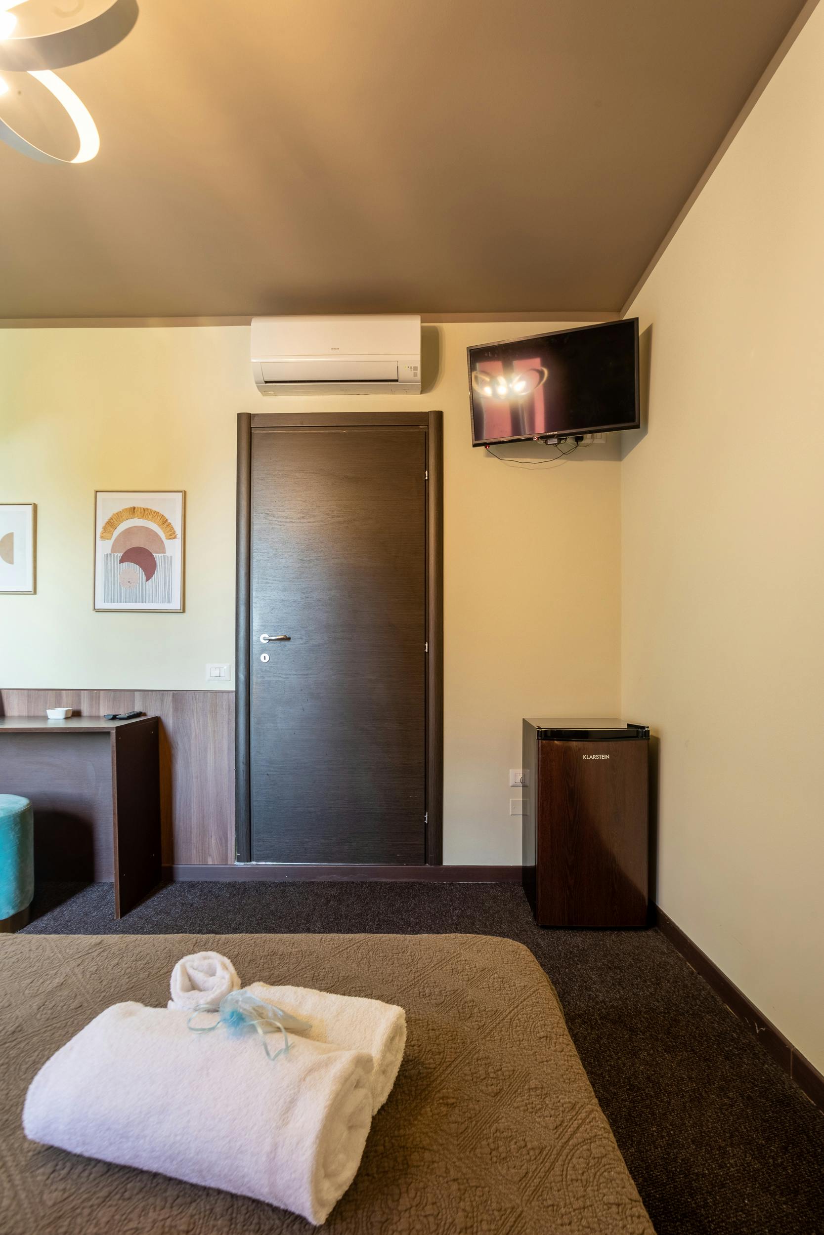Single room Verona, 1 bed, 16m² — photo 1