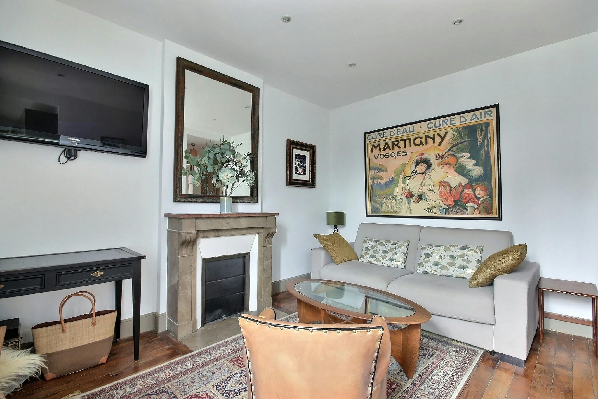 Apartament de închiriat pentru 1.626 EUR pe lună în Paris, Rue Paul Saunière