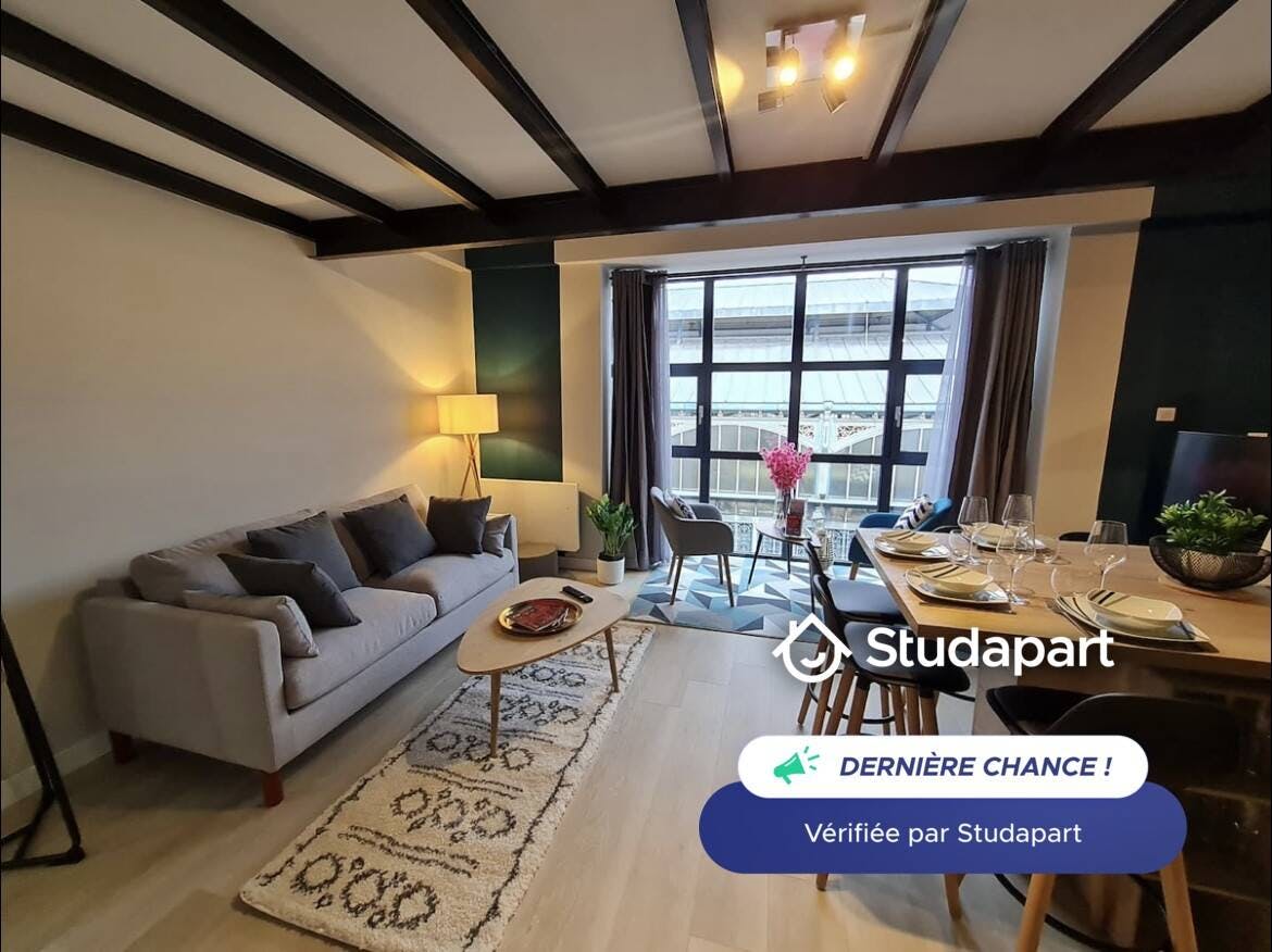 Wohnung zu mieten für 2.000 € pro Monat in Dijon, Rue Quentin