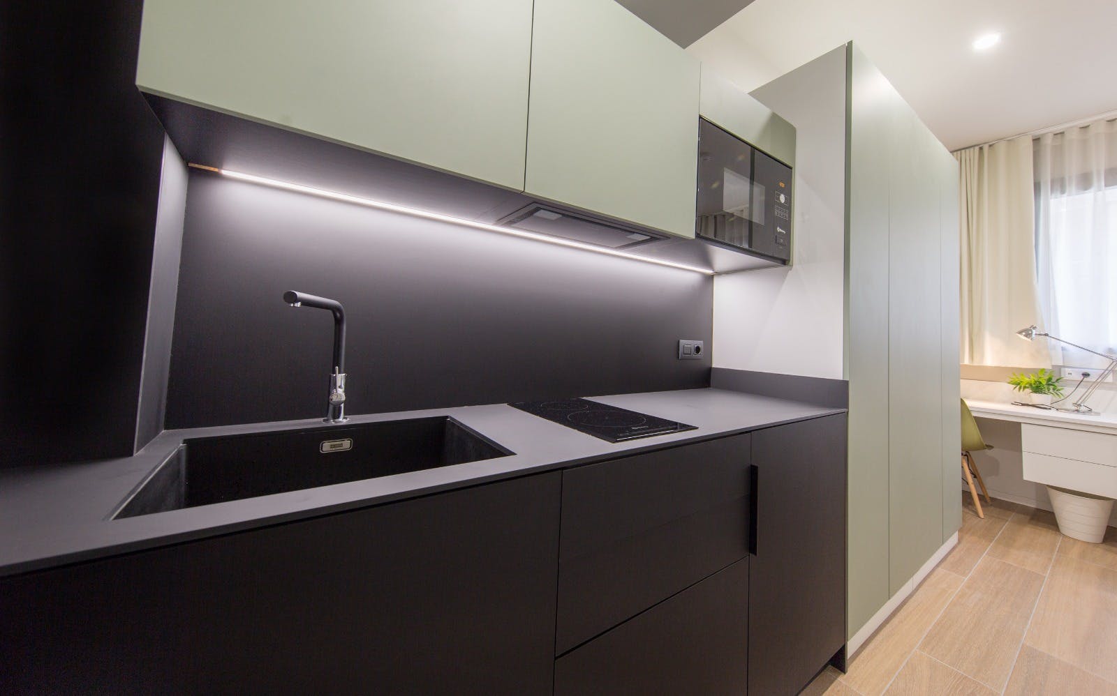 preview gallery tile