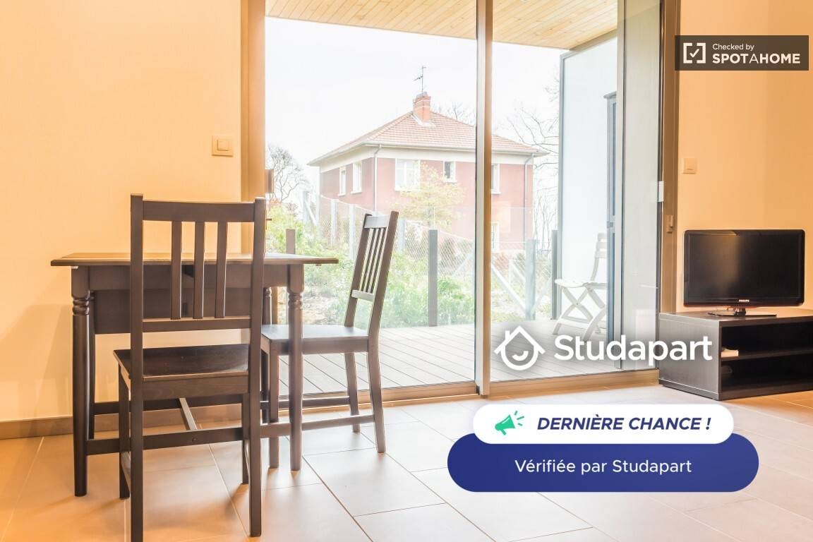 Apartment for rent on Avenue Debrousse, Lyon - Widok 5