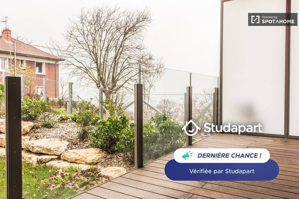 Apartment for rent on Avenue Debrousse, Lyon - Widok 6