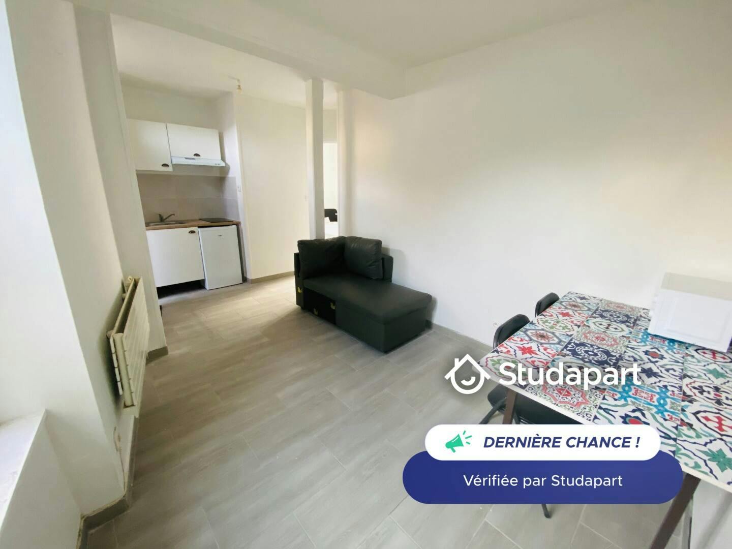 Apartment for rent for €595 per month in Montereau-Fault-Yonne, Rue Neuve