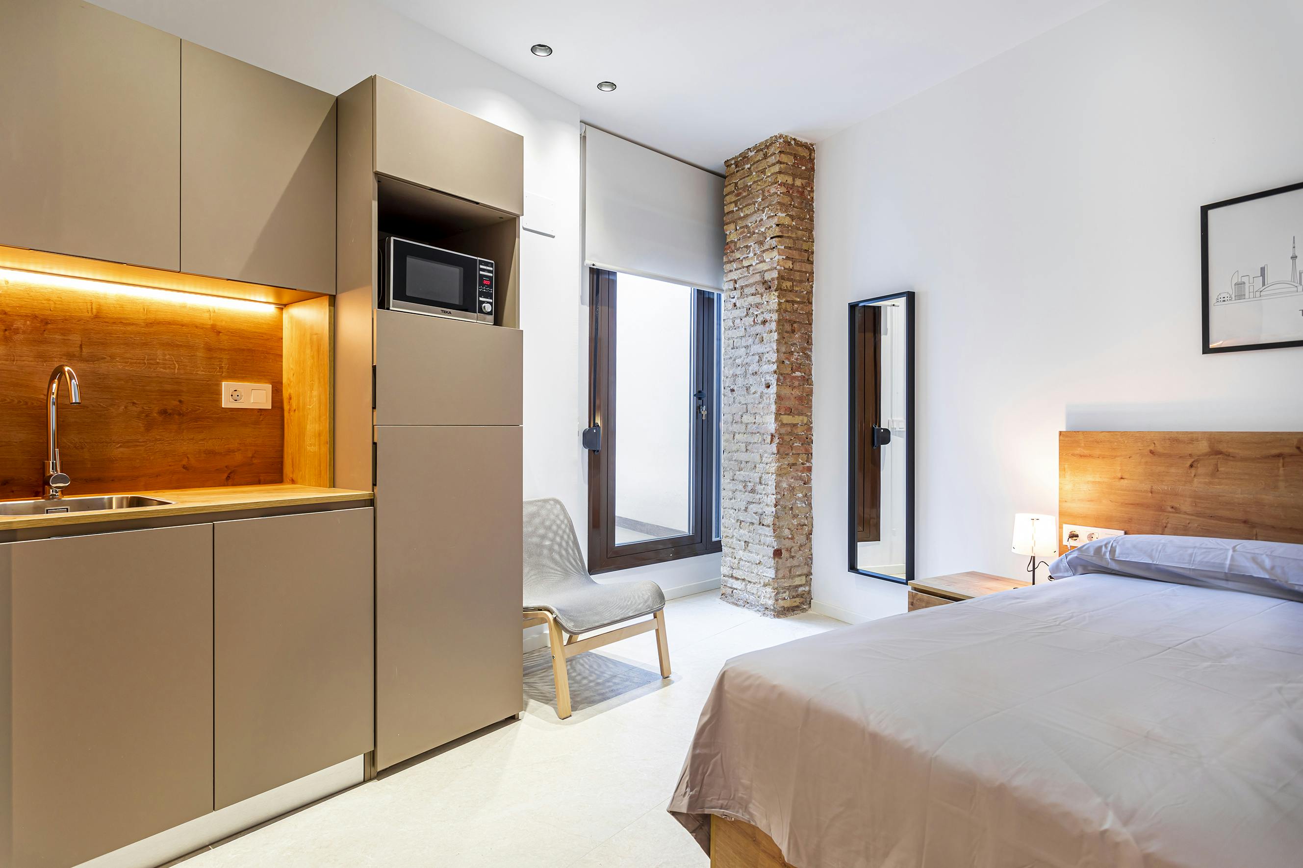 Private room for rent for €859 per month in Valencia, Avinguda de la Constitució