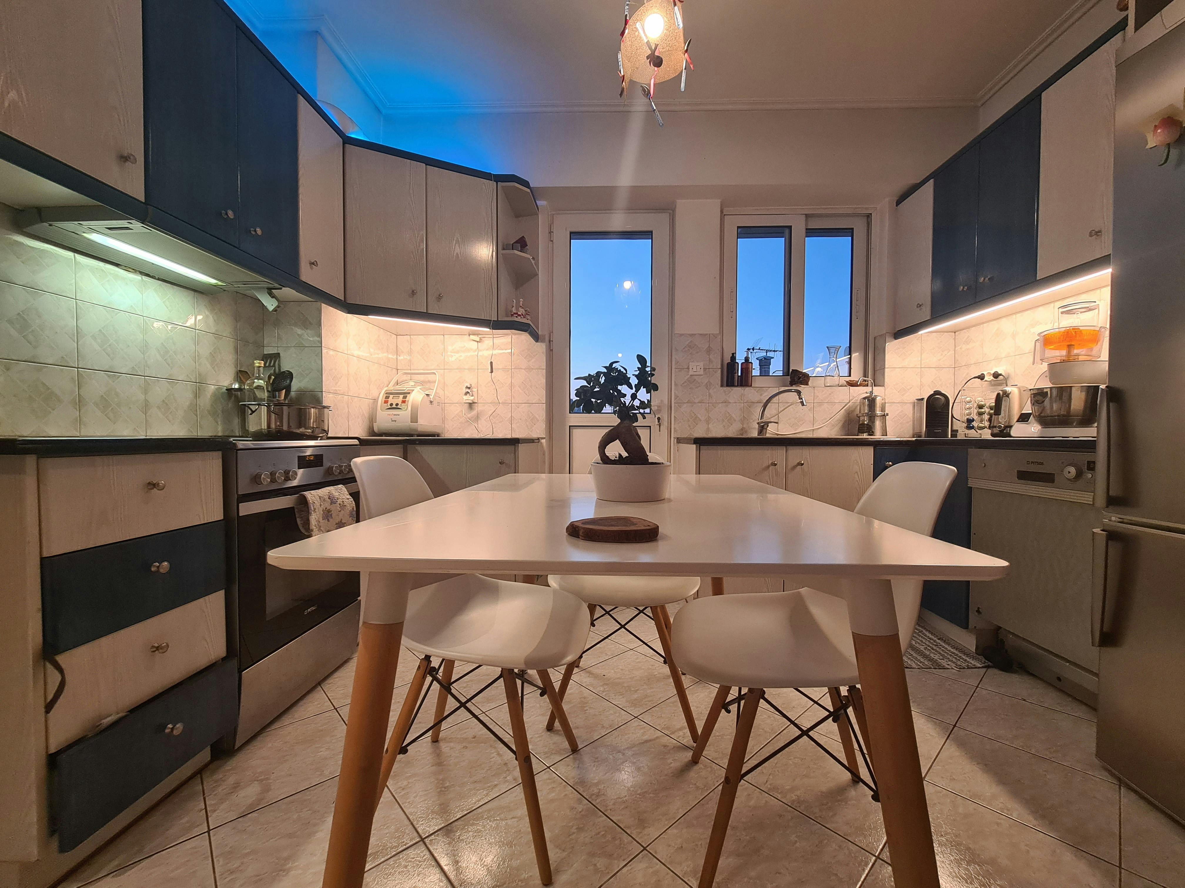 Single room Athina, 1 bed, 18m² — photo 2