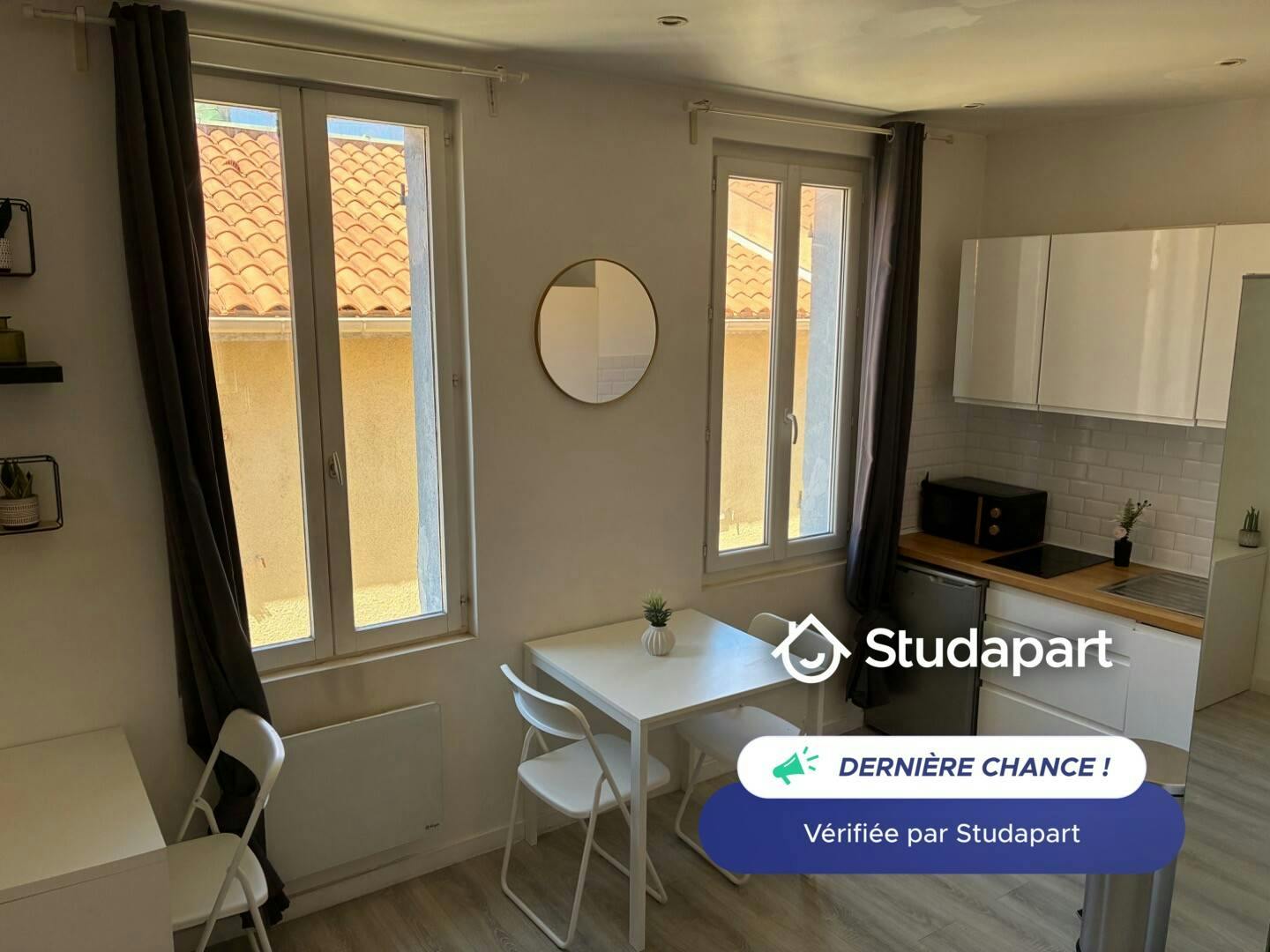 Apartment for rent for €750 per month in Marseille, Rue Jean Galland