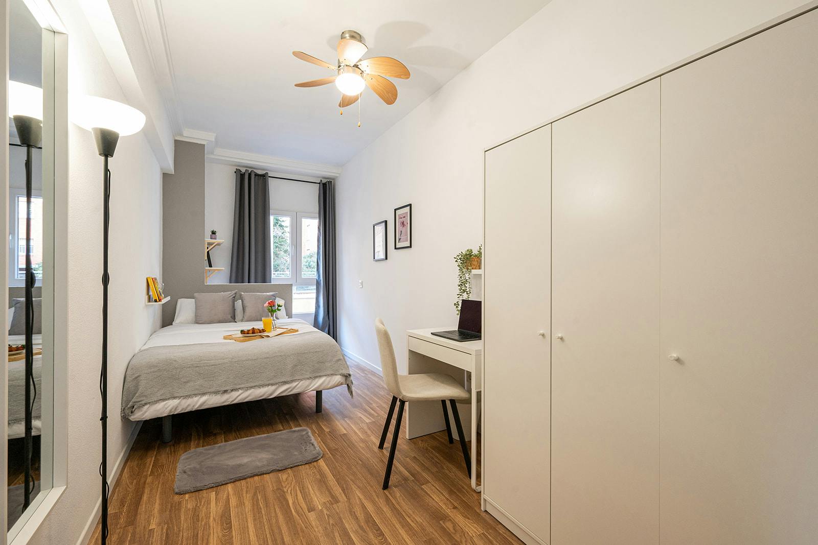 Calle del Poeta Joan Maragall, Madrid preview