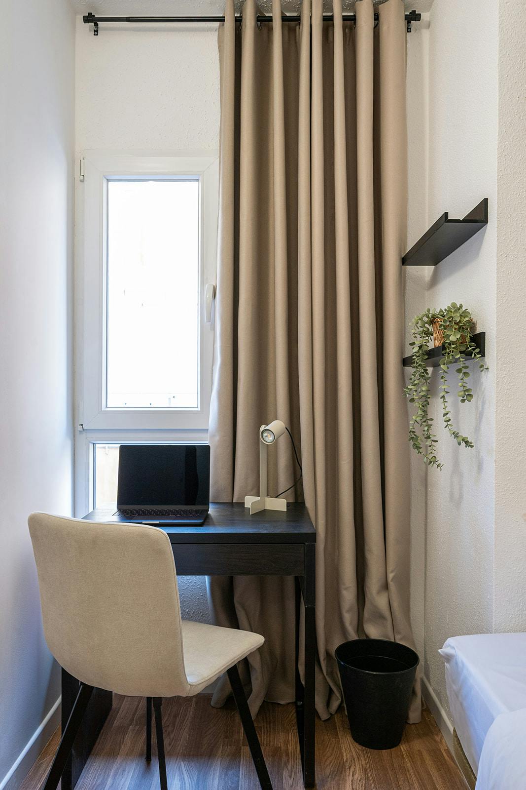 Single room Madrid, 1 bed, 11m² — photo 1