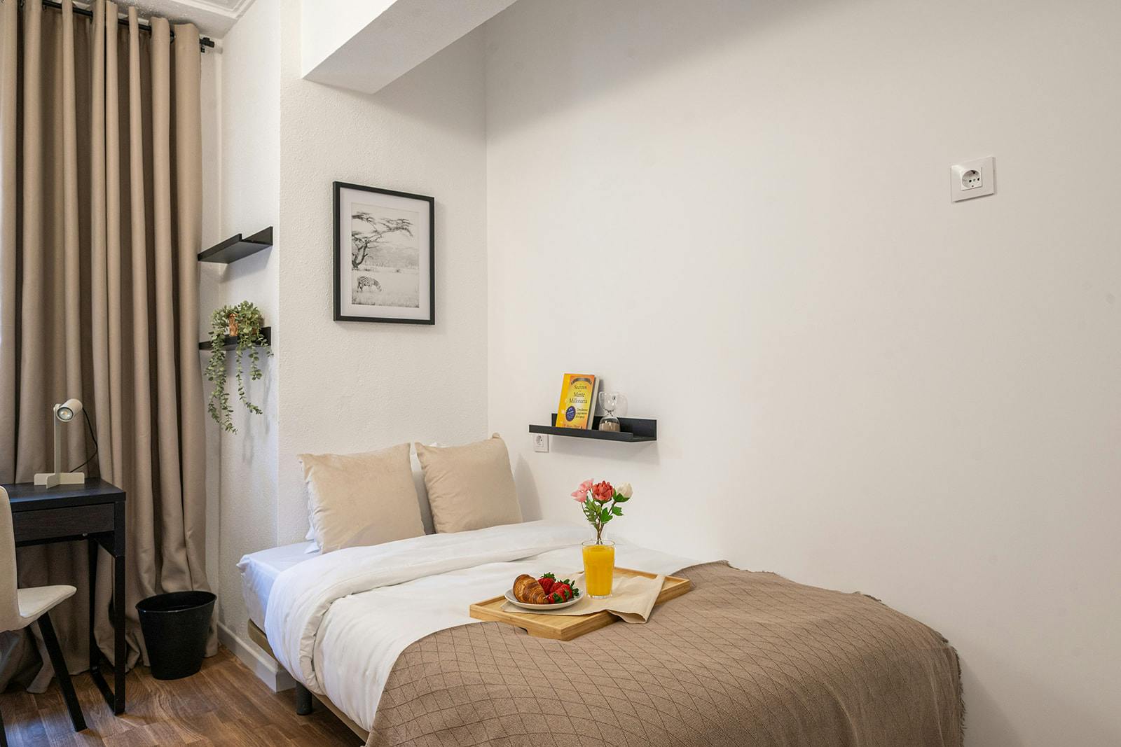 Single room Madrid, 1 bed, 11m² — photo 3