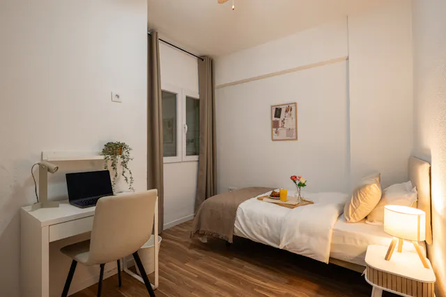 Private room in Calle del Poeta Joan Maragall, Madrid (1616557) room image 2
