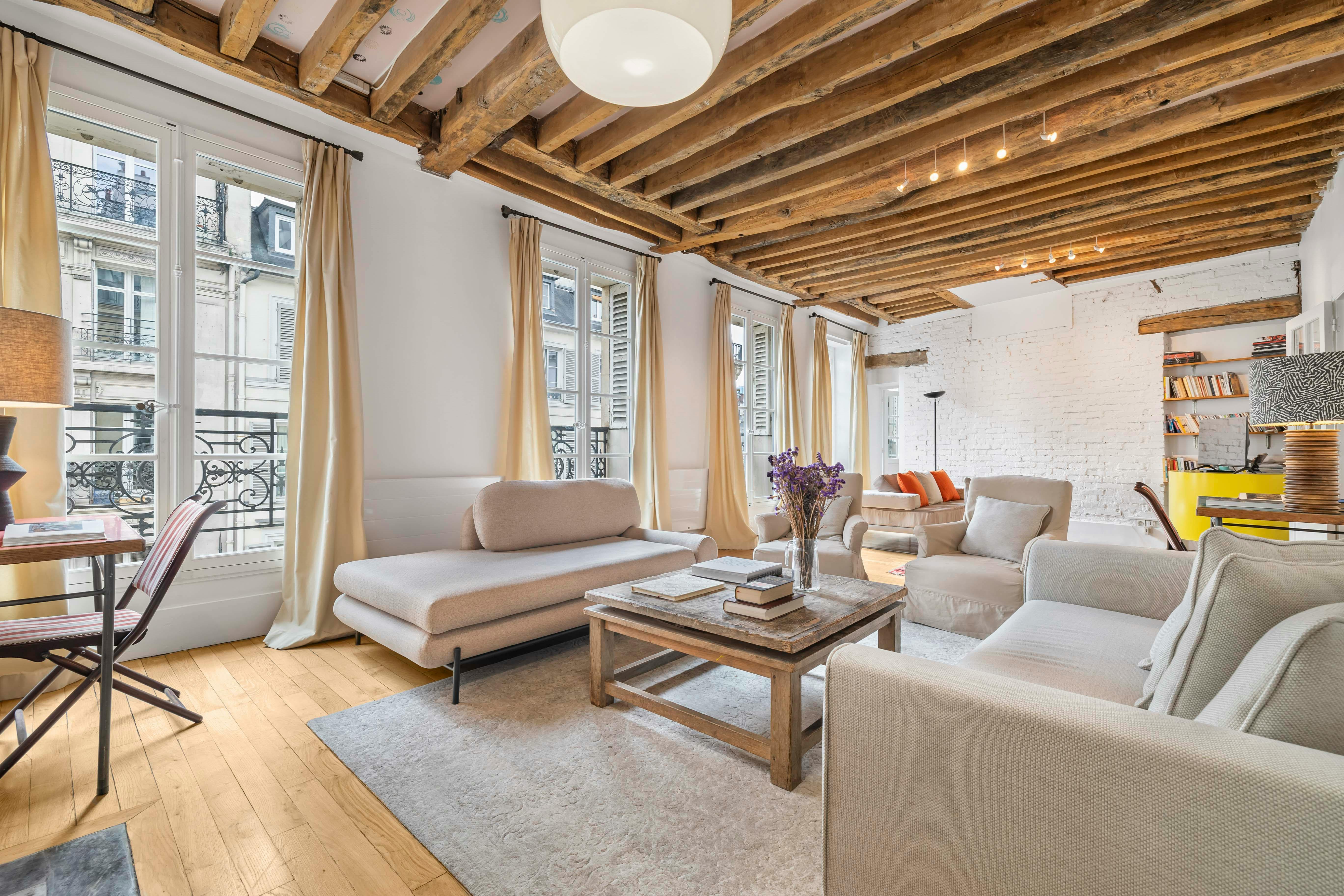 Appartement – Paris, 4th Arrondissement - Plus