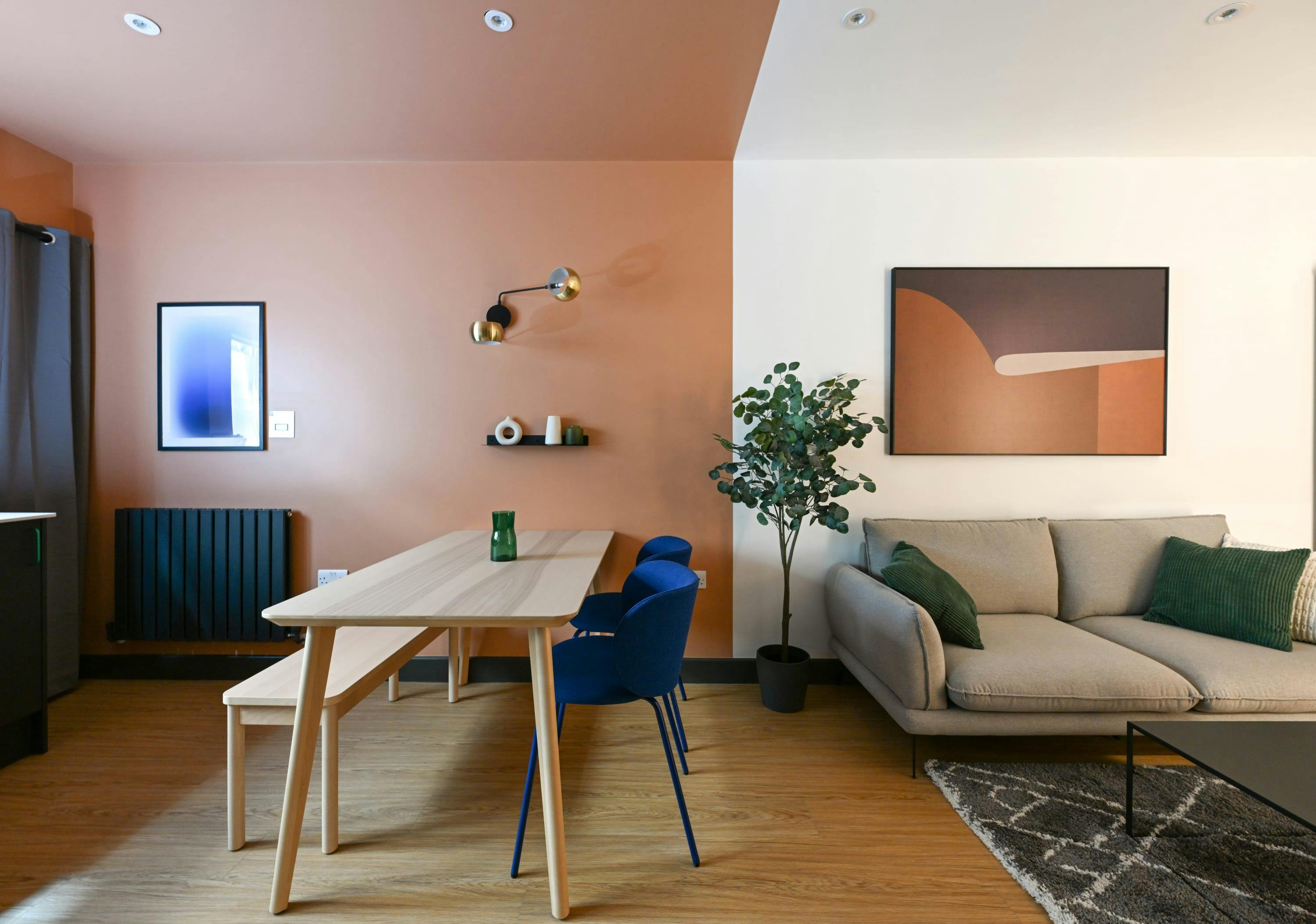 Apartment for rent for €6,258 per month in London, City Garden Row