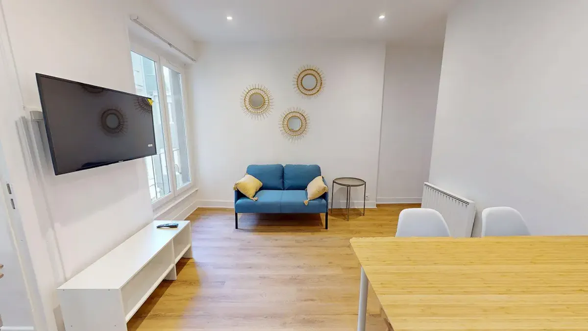2-Bedroom Apartment in Rue Paul Bert, Saint-Étienne (1617234) ROOM