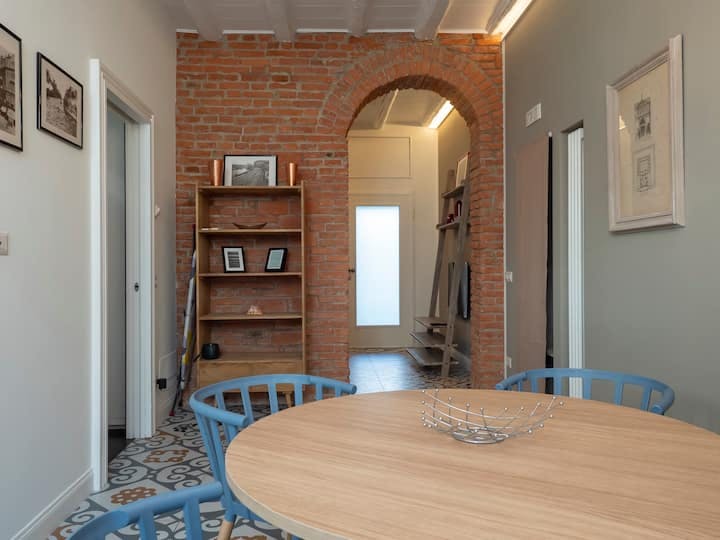 Via Paolo Sarpi, Milan