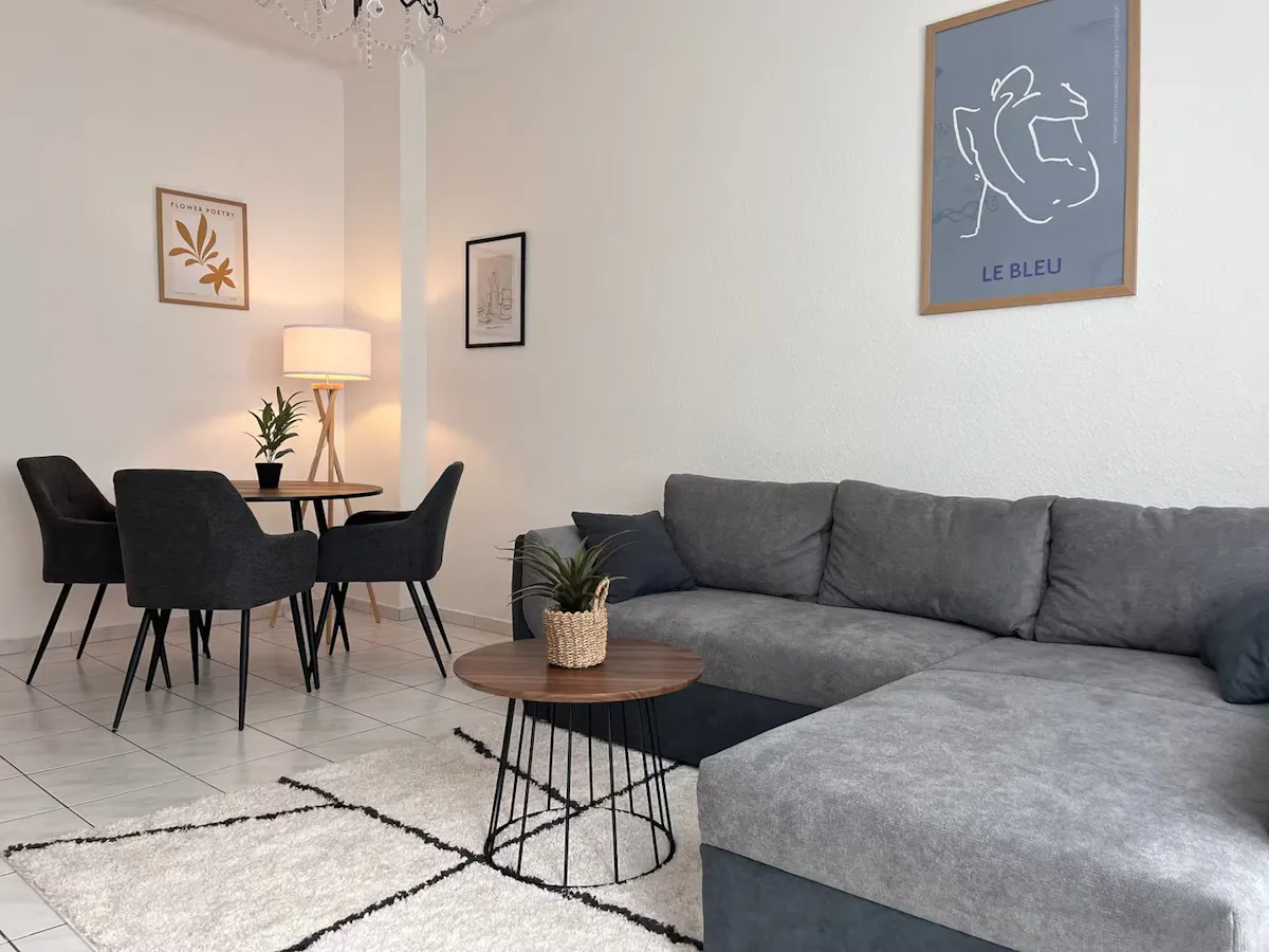 1-Bedroom Apartment in Möhringer Straße, Stuttgart (1617304) ROOM