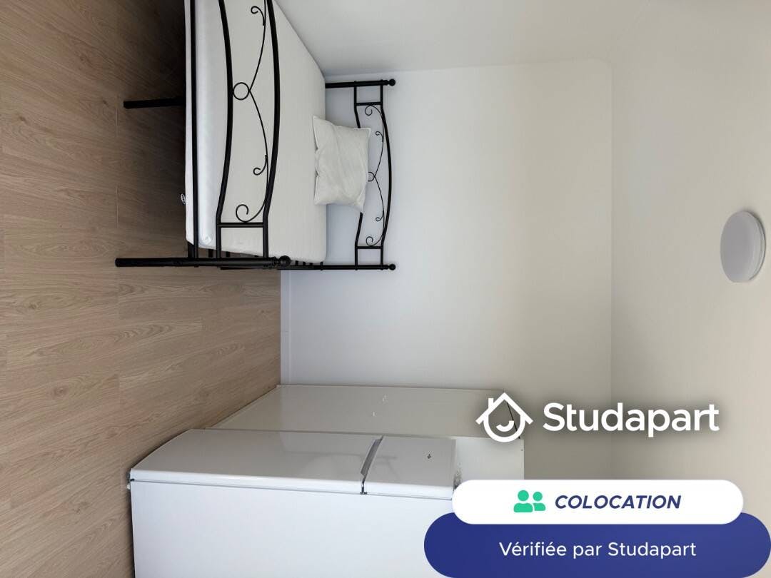 Private room for rent for €500 per month in Les Mureaux, Parc Hispano Suiza