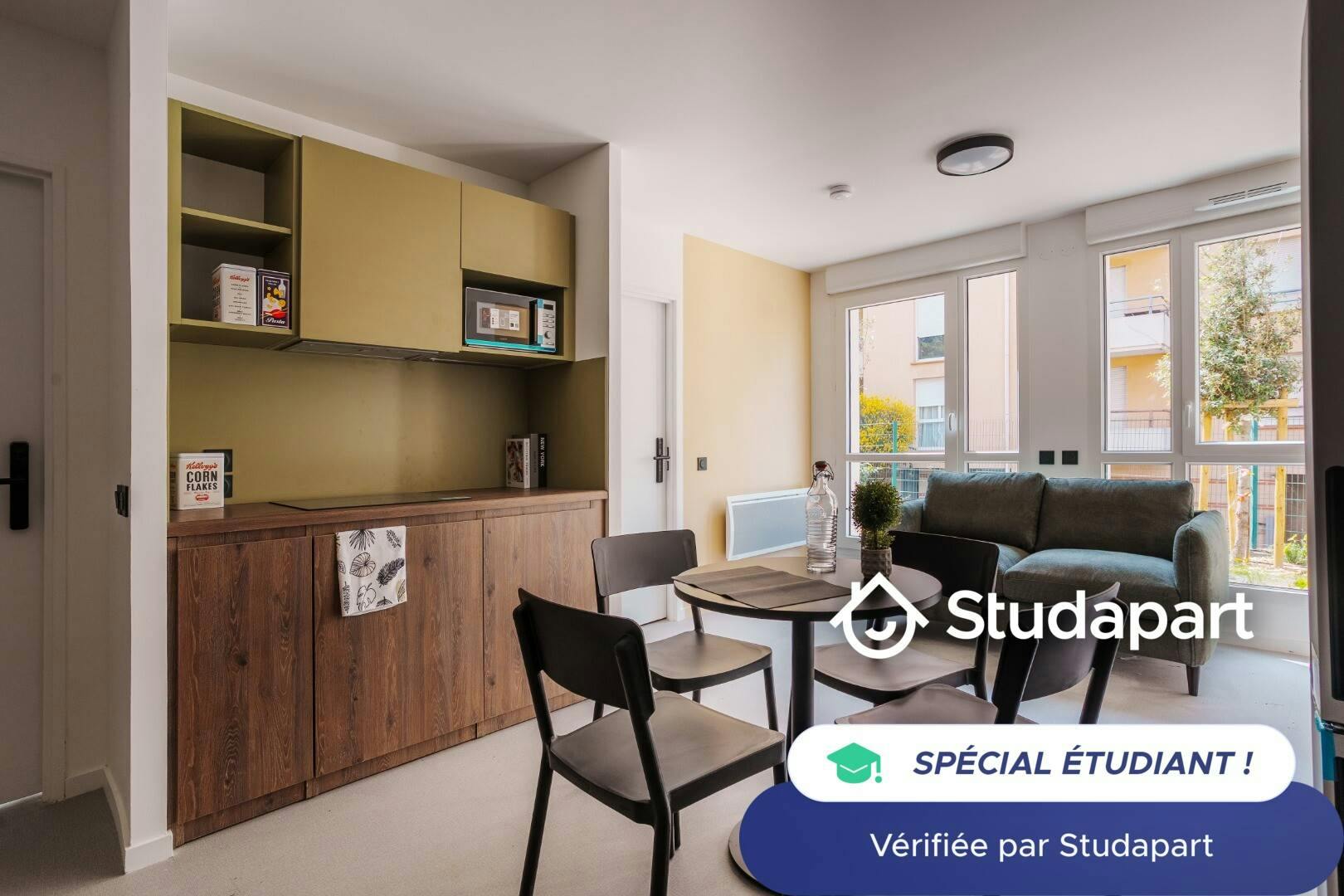 Private room for rent on Rue de la Caravelle, Toulouse - Vue 3