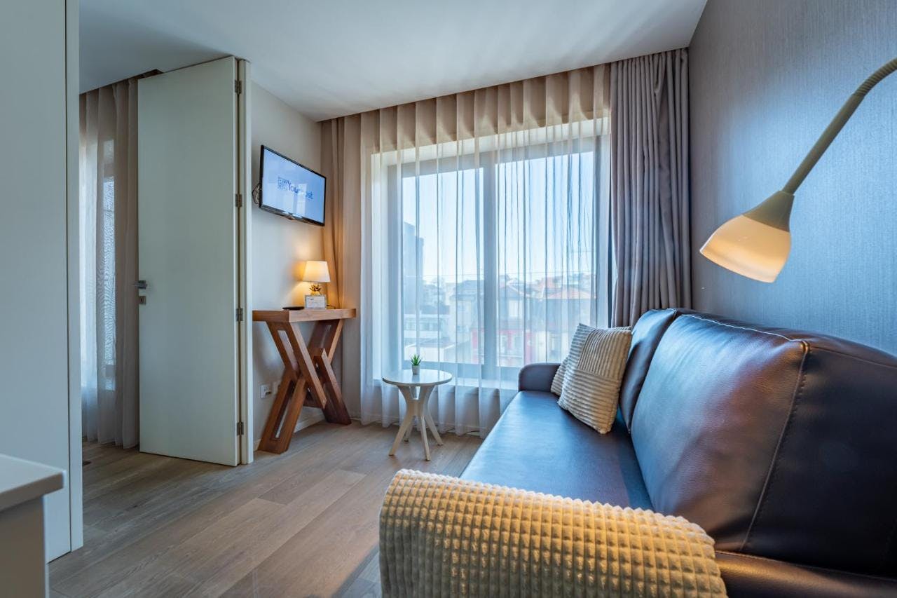 Rua do Doutor Alfredo Magalhães, Porto preview