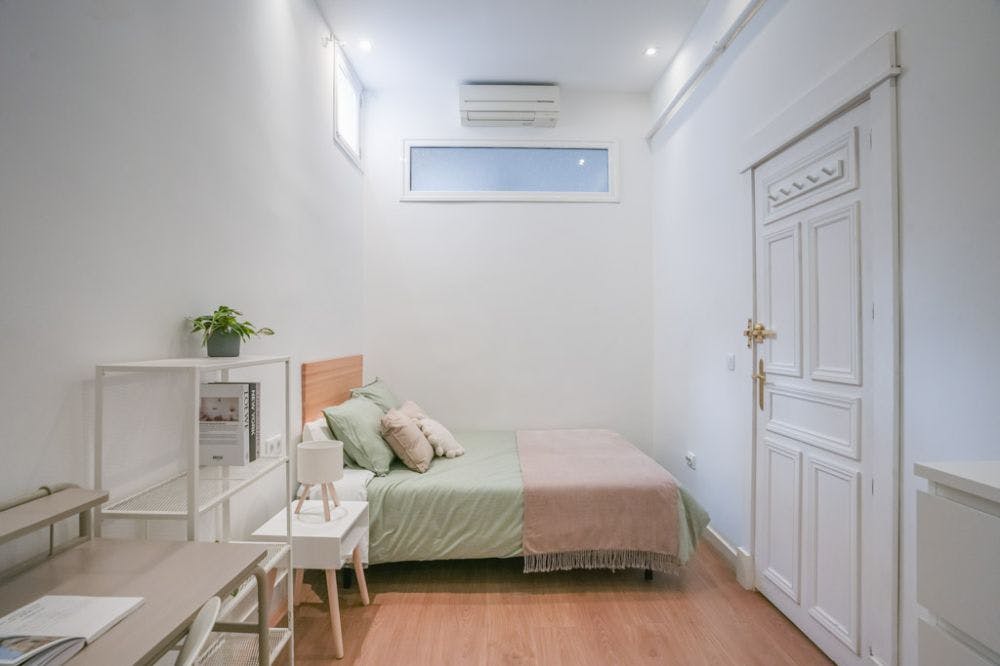 Calle de Ventura Rodríguez, Madrid Madrid