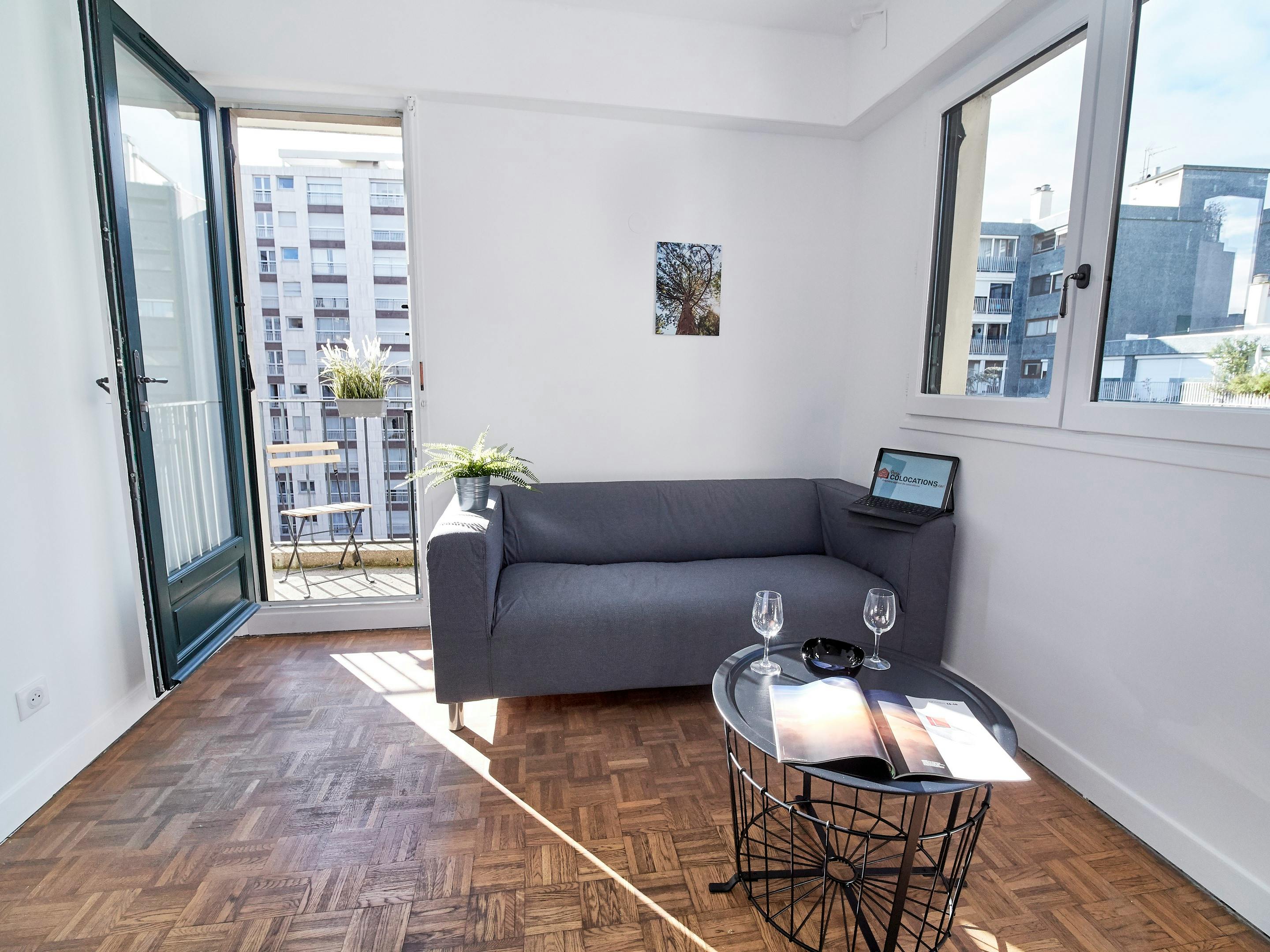 Private room for rent on Rue Yvart, Paris - Plus