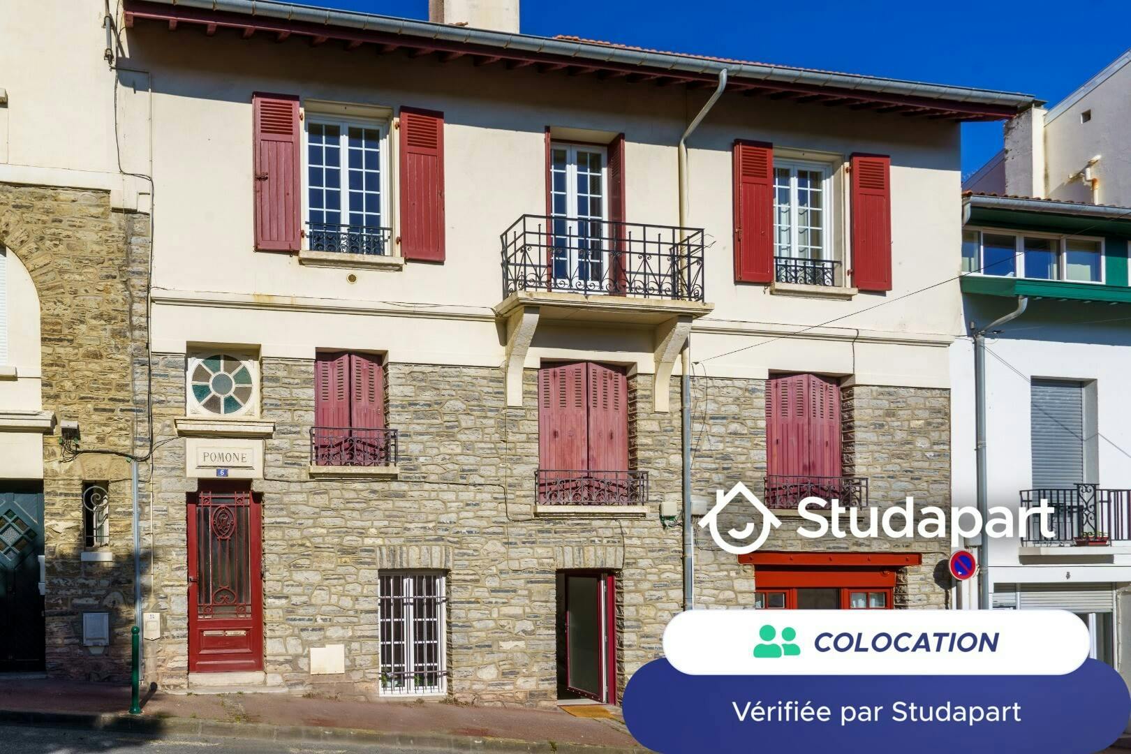 私人房间 正在以 €500 的月租出租，其位于 Biarritz, Rue Paul Déroulède