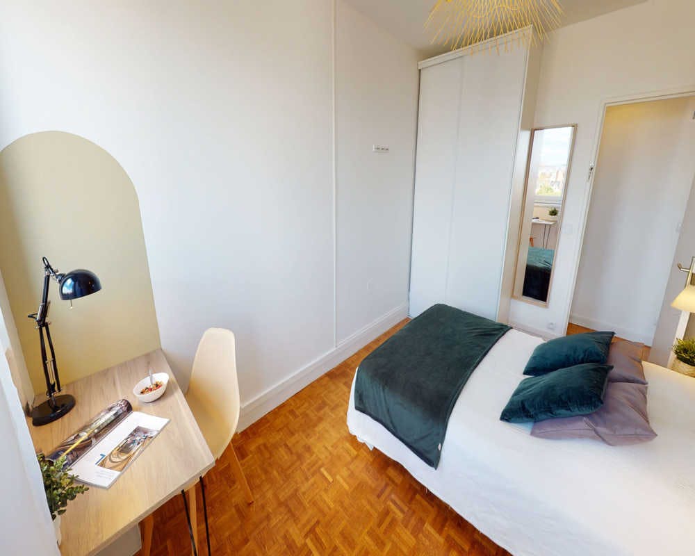 Private room for rent for €890 per month in Courbevoie, Avenue Marceau