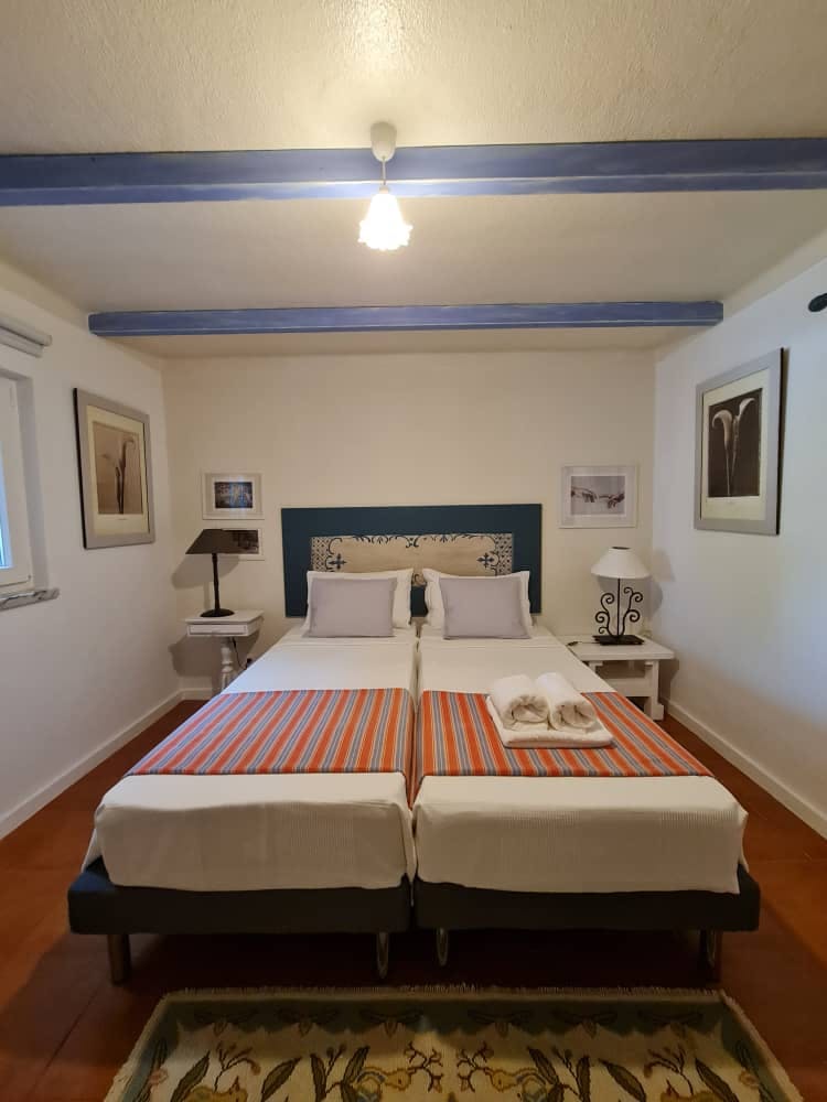 私人房间 正在以 €680 的月租出租，其位于 Óbidos, R. Casal da Canastra