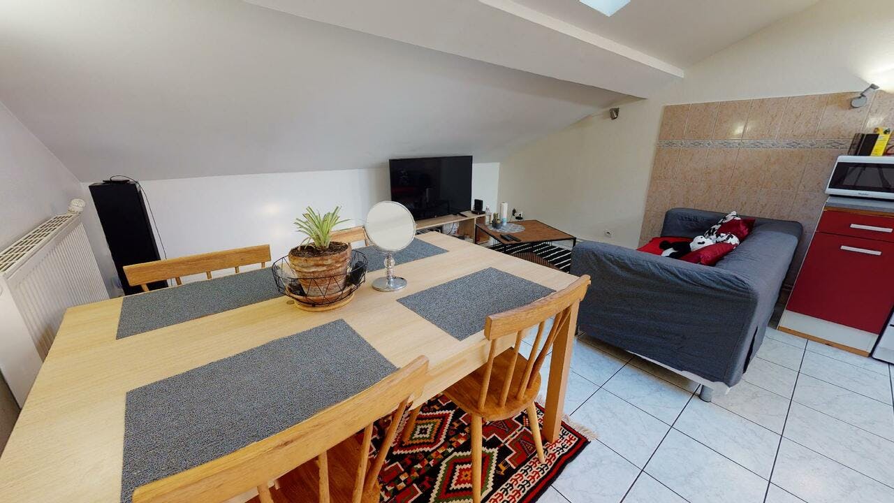 Single room Saint-Fons, 1 bed, 14m² — photo 2