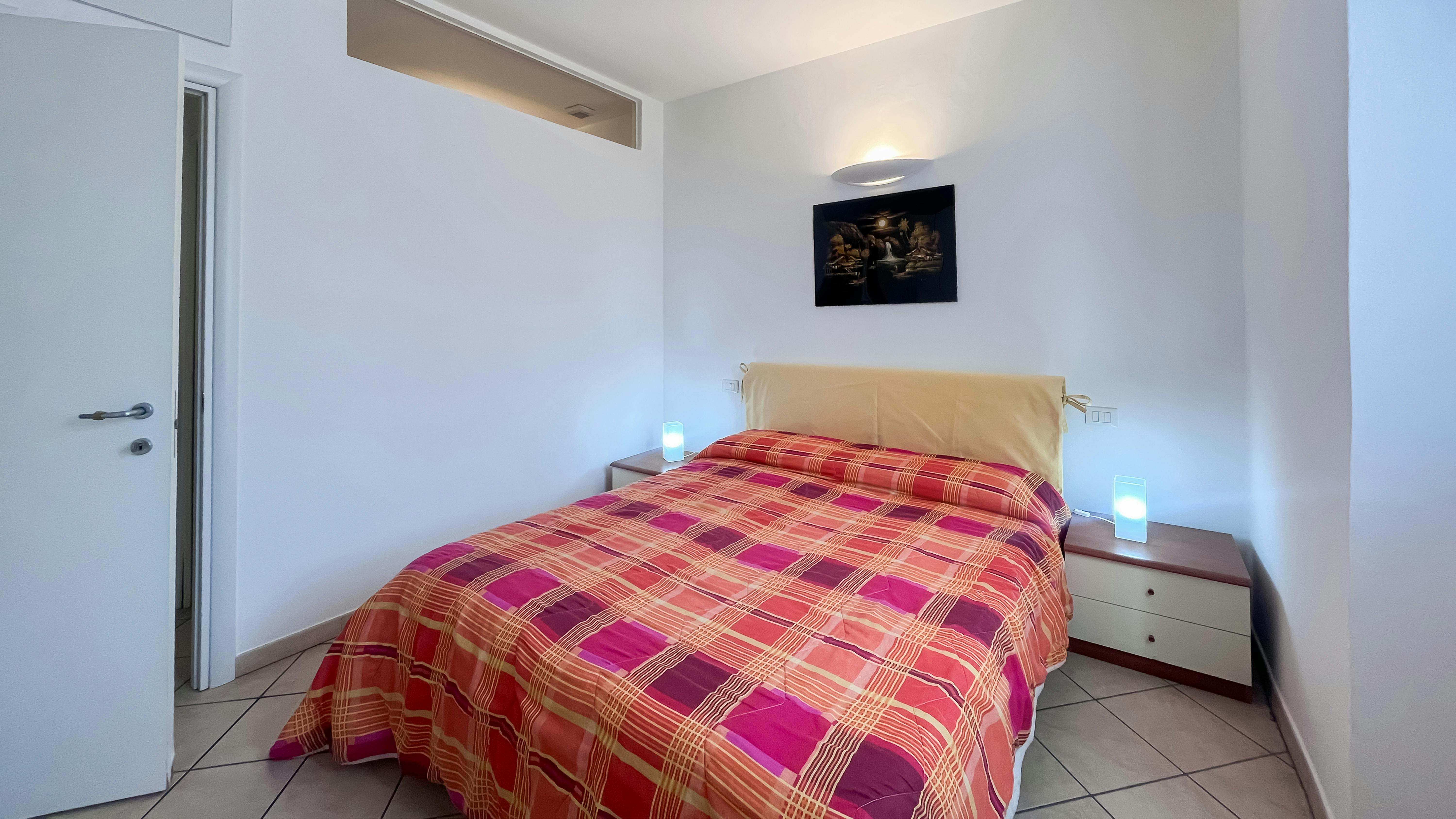 Apartment for rent for €1,290 per month in Milan, Via Bessarione