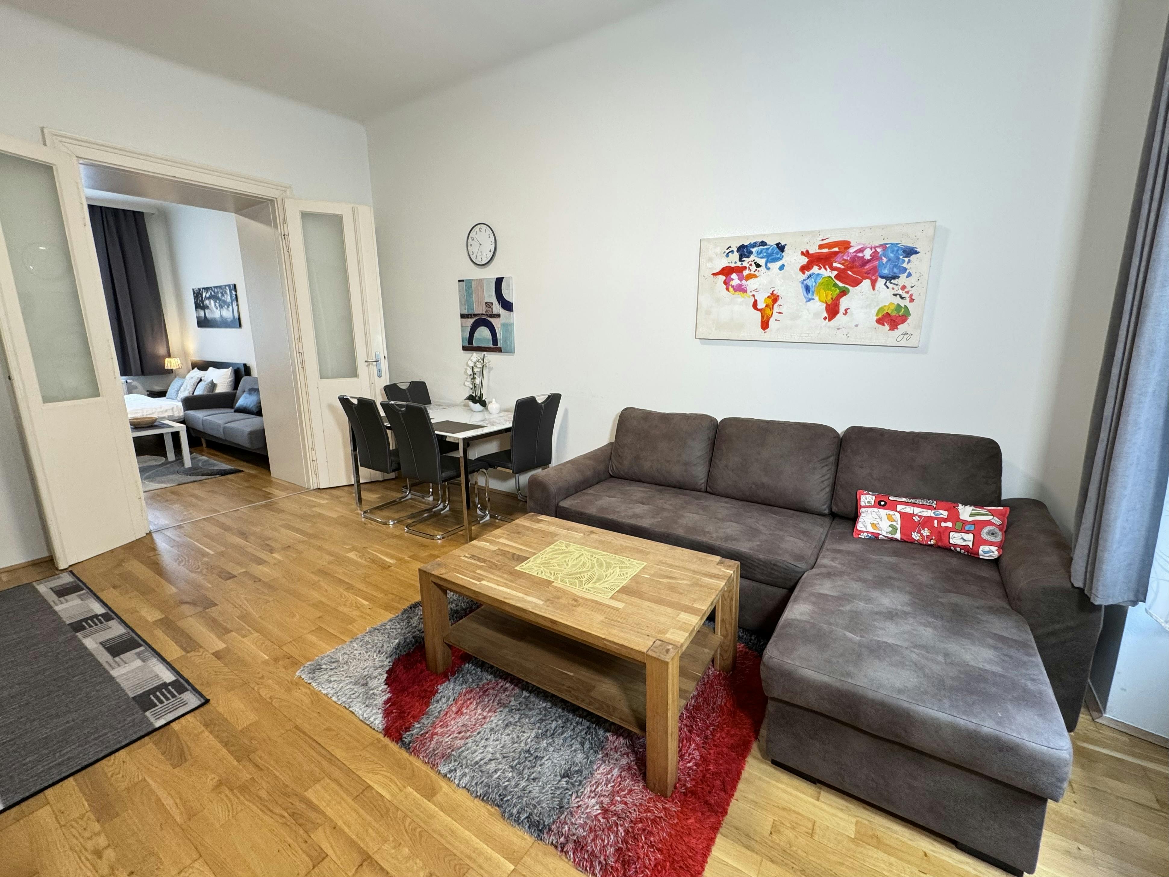 Apartment for rent for €1,199 per month in Vienna, Währinger Gürtel