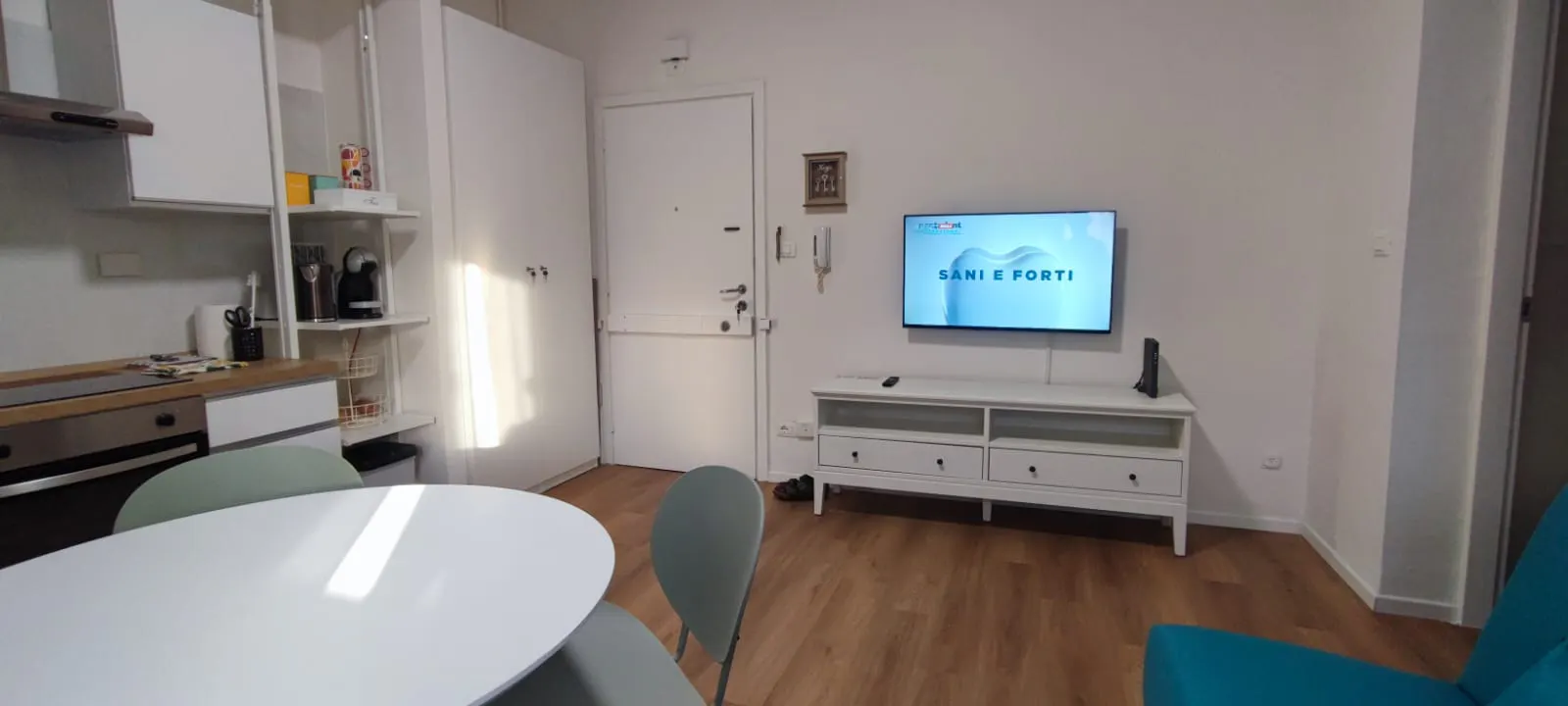 1-Bedroom Apartment in Galleria II Agosto 1980, Bologna (1617971) ROOM 2