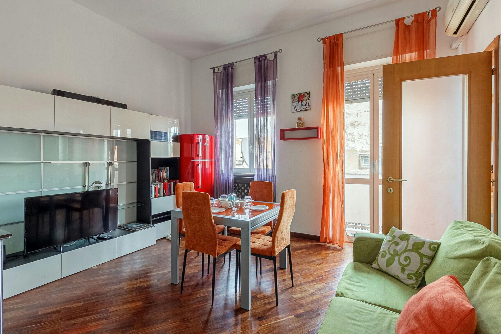 Appartamento in affitto a 2100 € al mese a Milan, Viale Molise