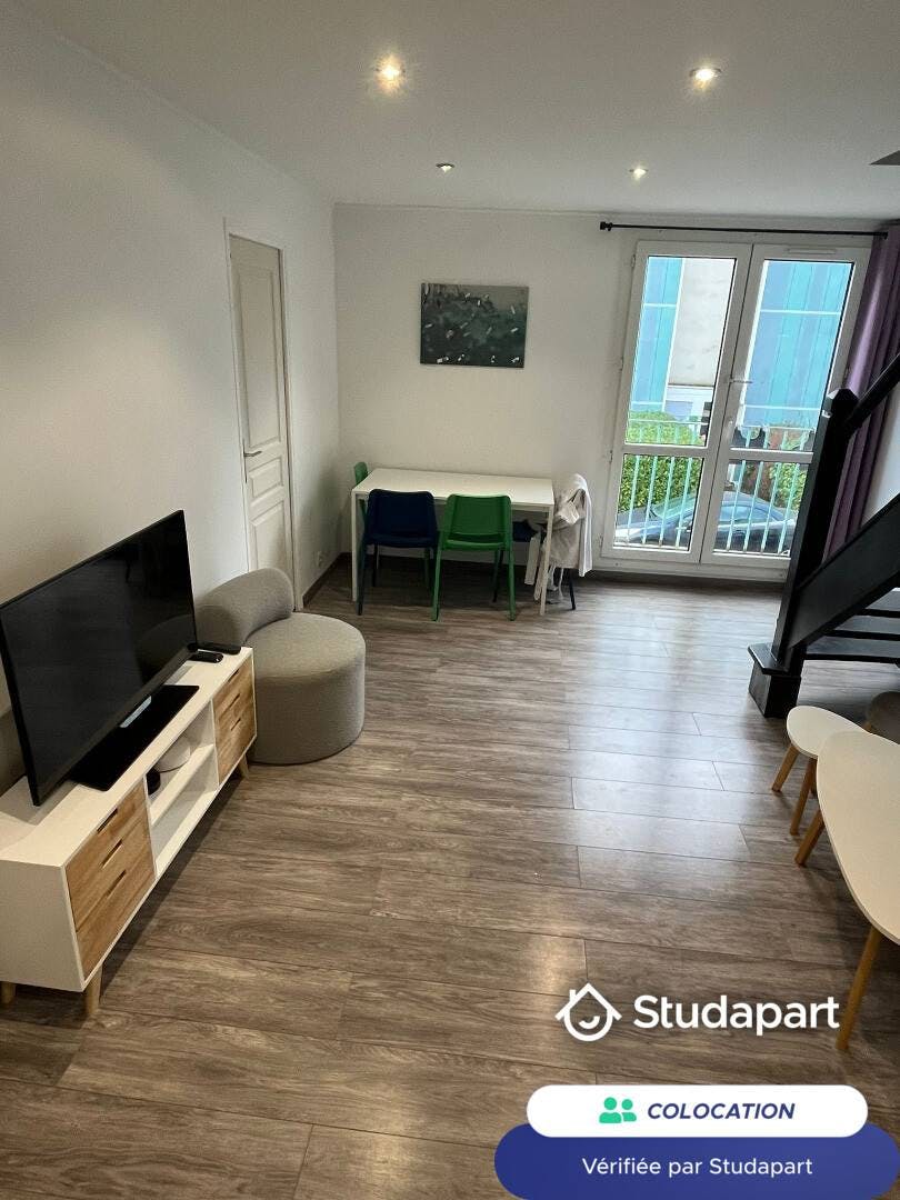 Приватна кімната за оренду для 560 EUR на місяць у Noisiel, Allée d'Anjou