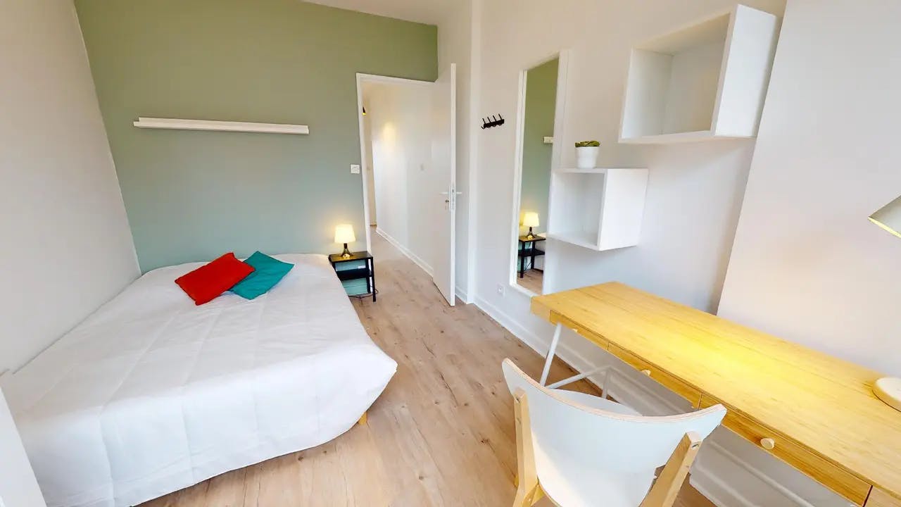 Private room in Rue du Repos, Lyon (1618222) room image 1