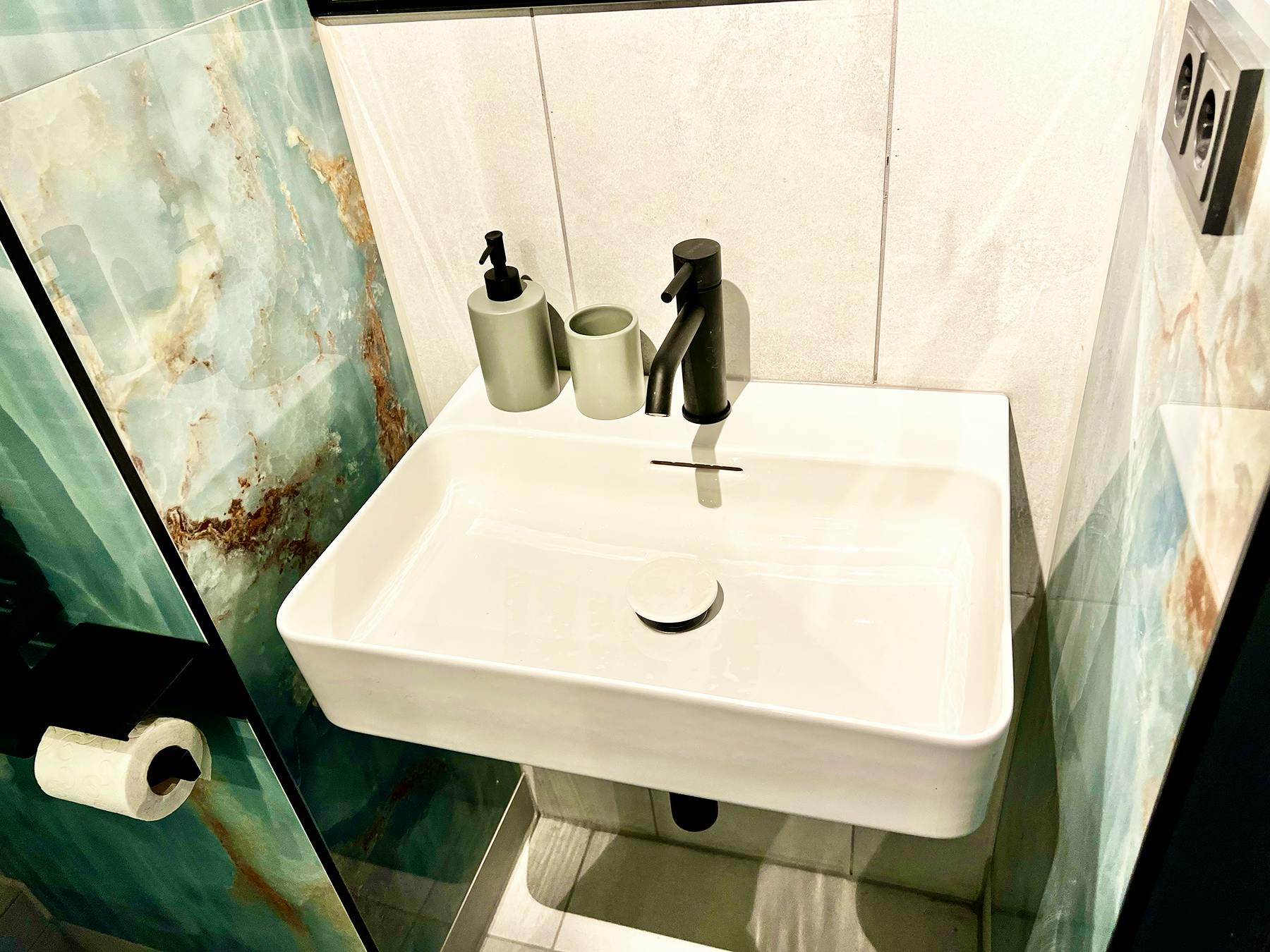 preview gallery tile