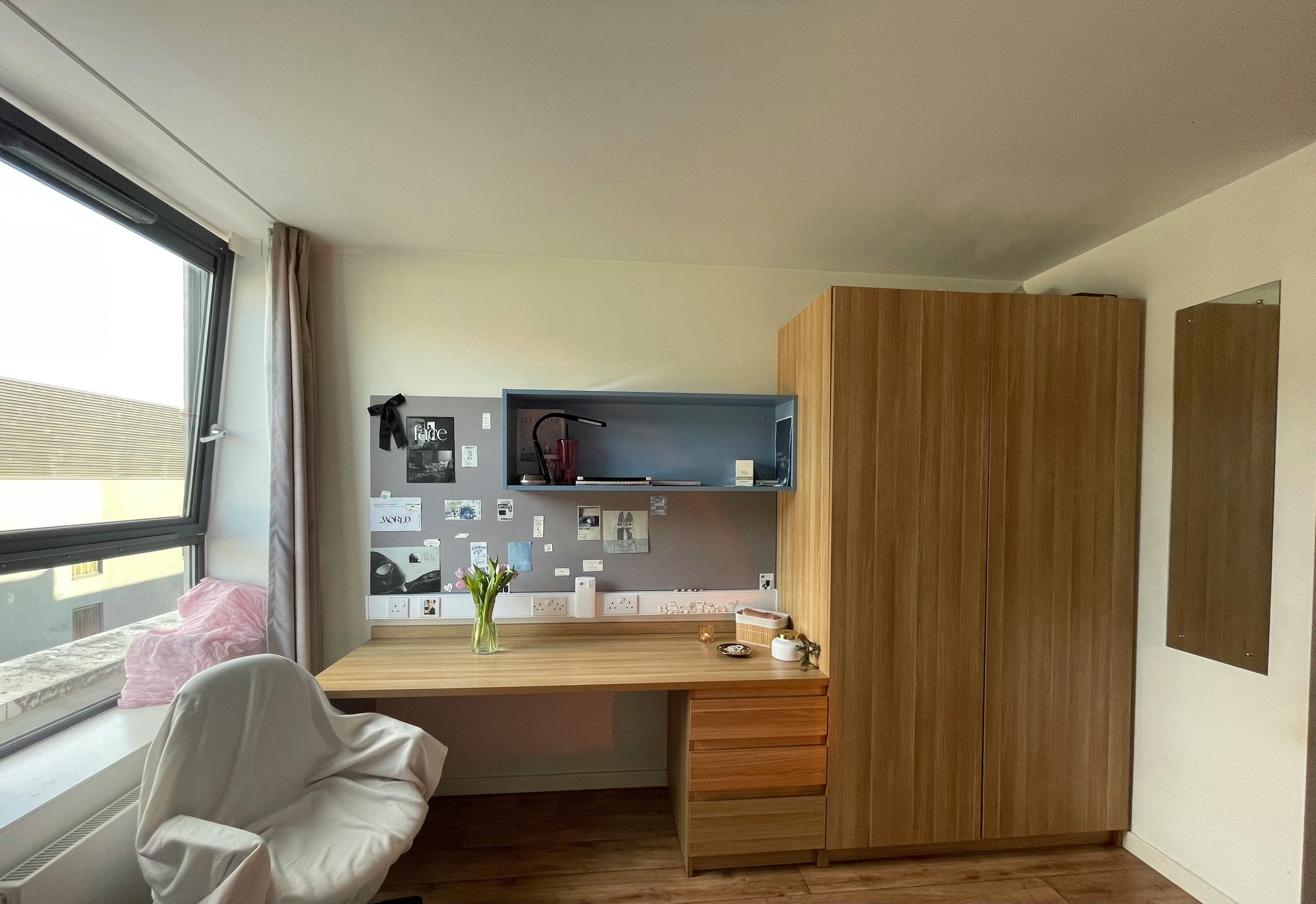 preview gallery tile